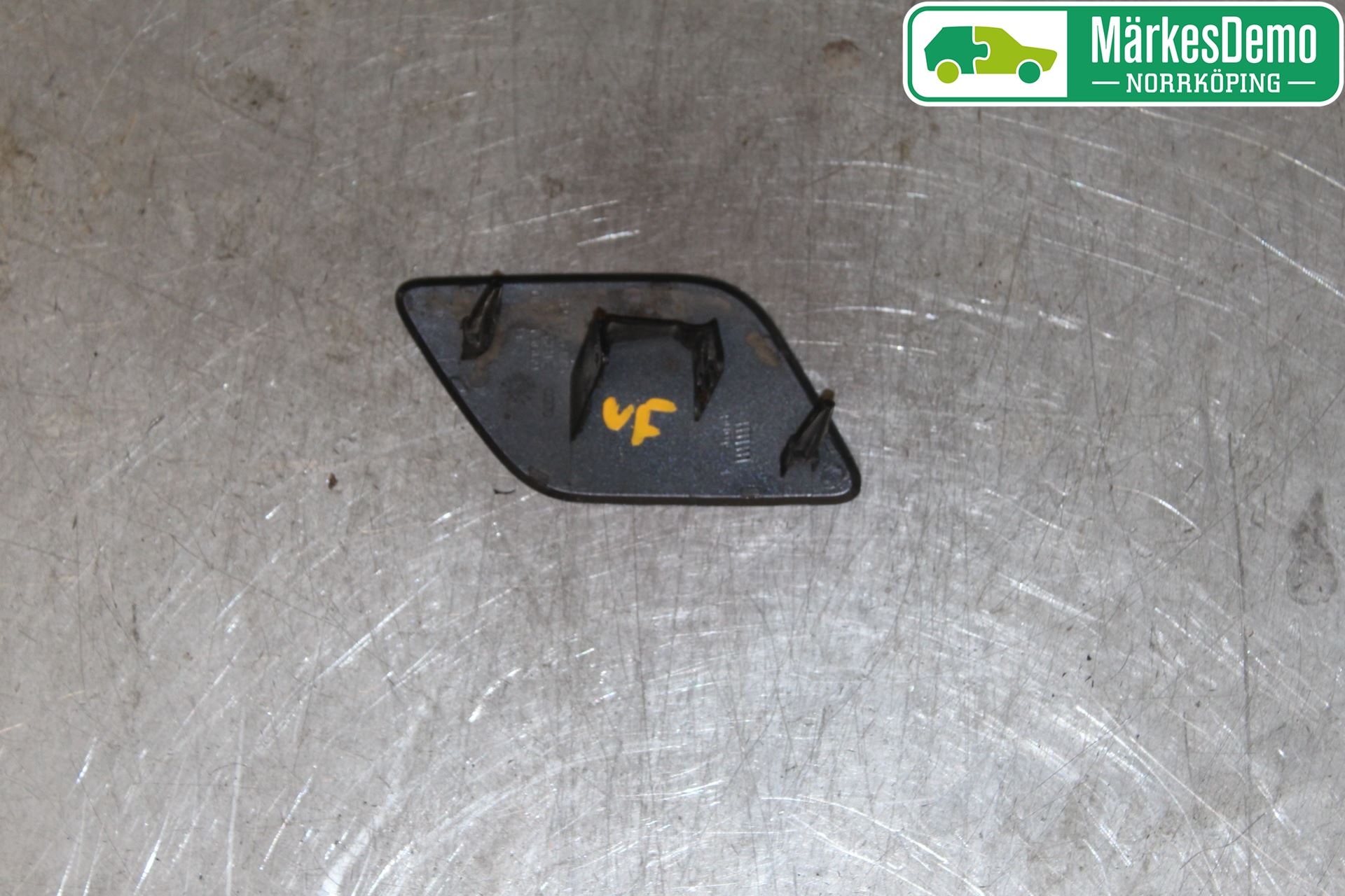 Audi A6/S6     05-11 Spolarmunstycke Strålkastare