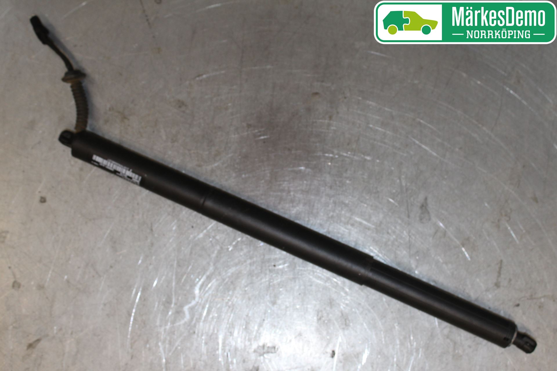 BMW 2 F46 GRAN TOURER 15-22 Gasfjäder Baklucka