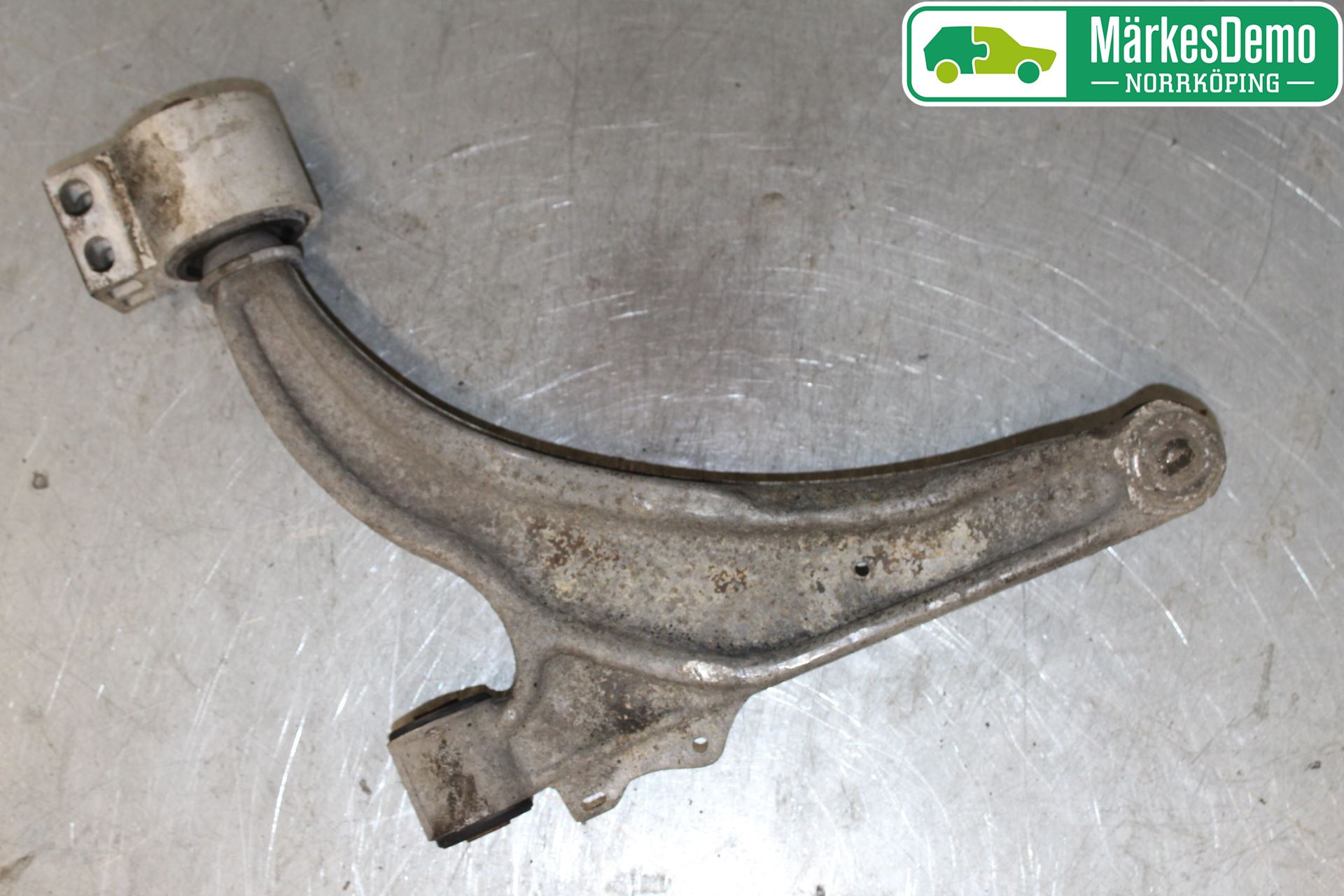 Opel ASTRA J 10-15 Bärarm Fram Undre Hö