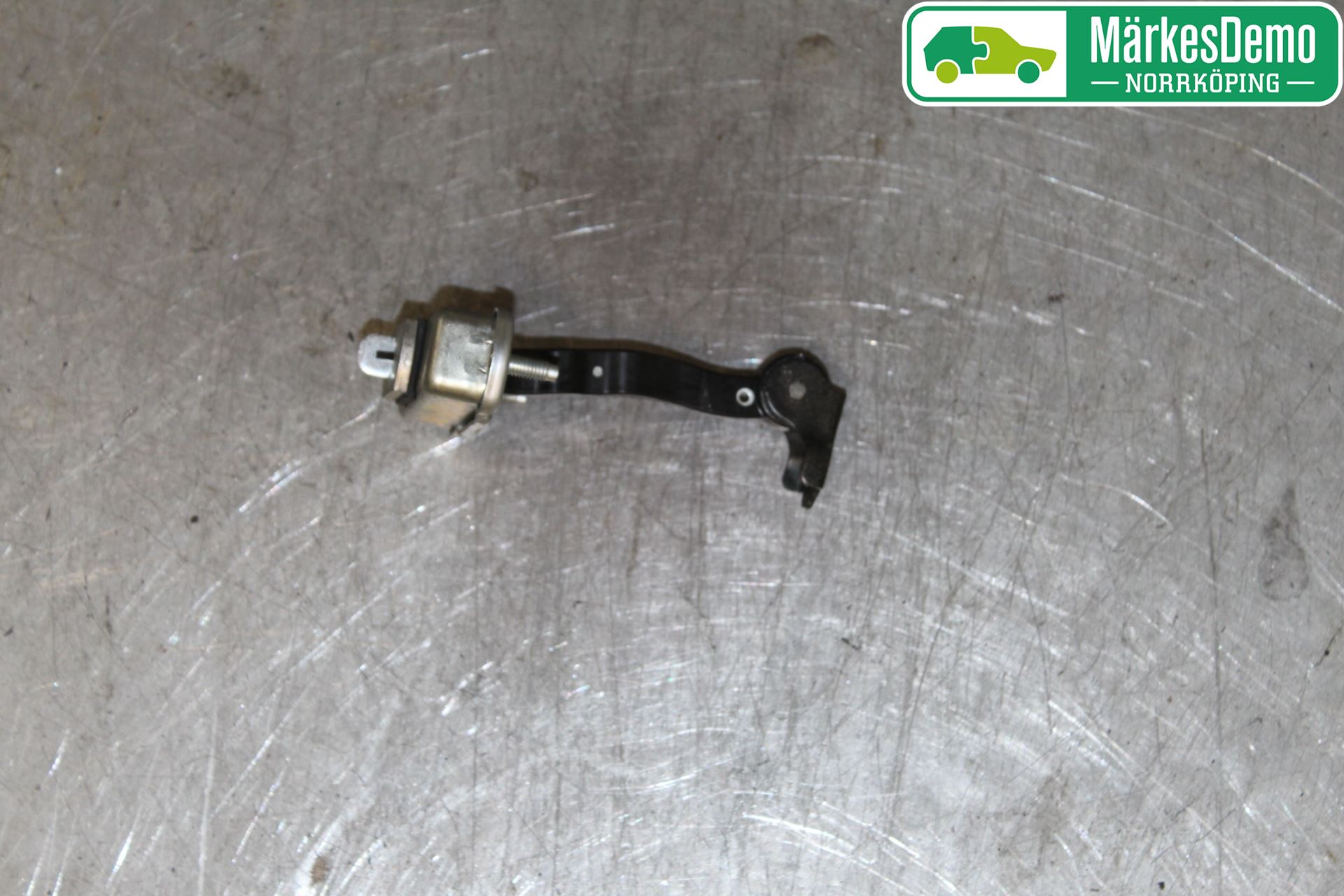 Nissan GT-R Dörrstopp