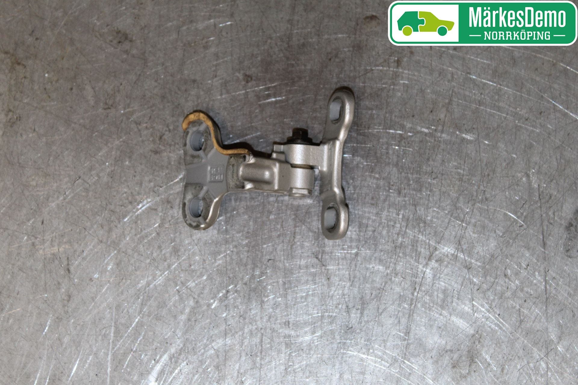 Volvo V50 08-12 Dörrgångjärn