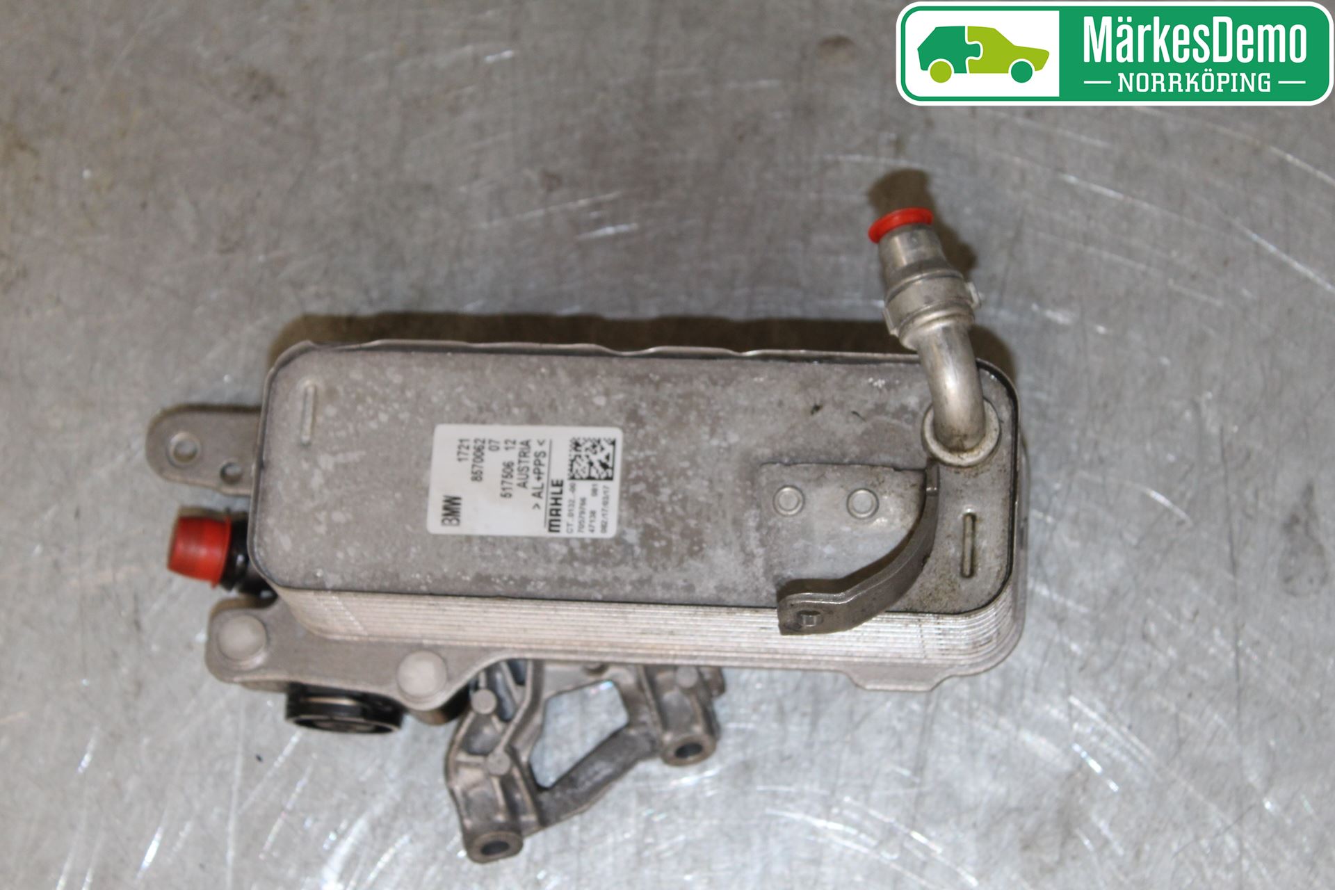 BMW 5 G30/G31/F90 17-23 Oljekylare Automat