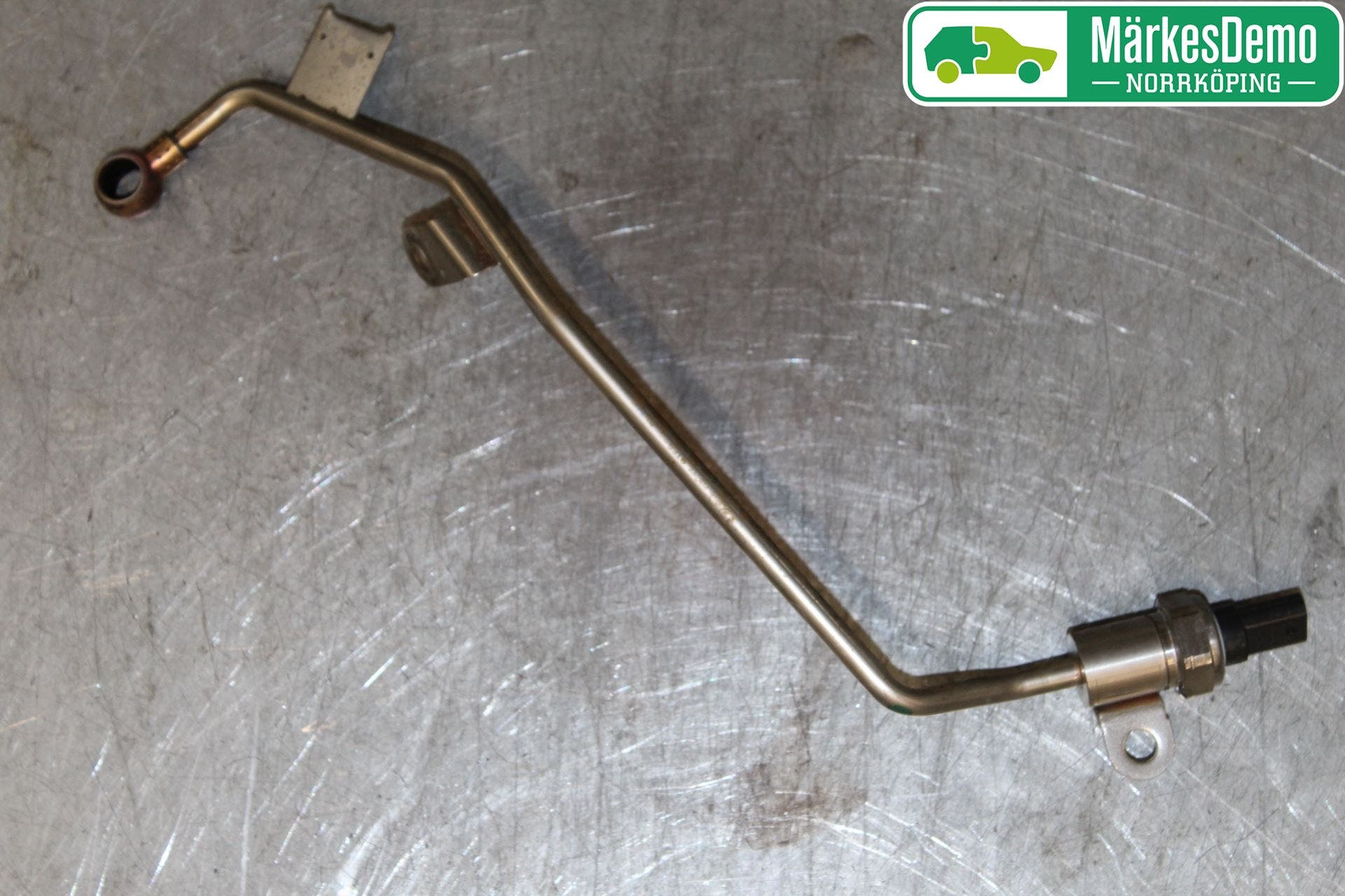 BMW 5 G30/G31/F90 17-23 Sensor Avgas