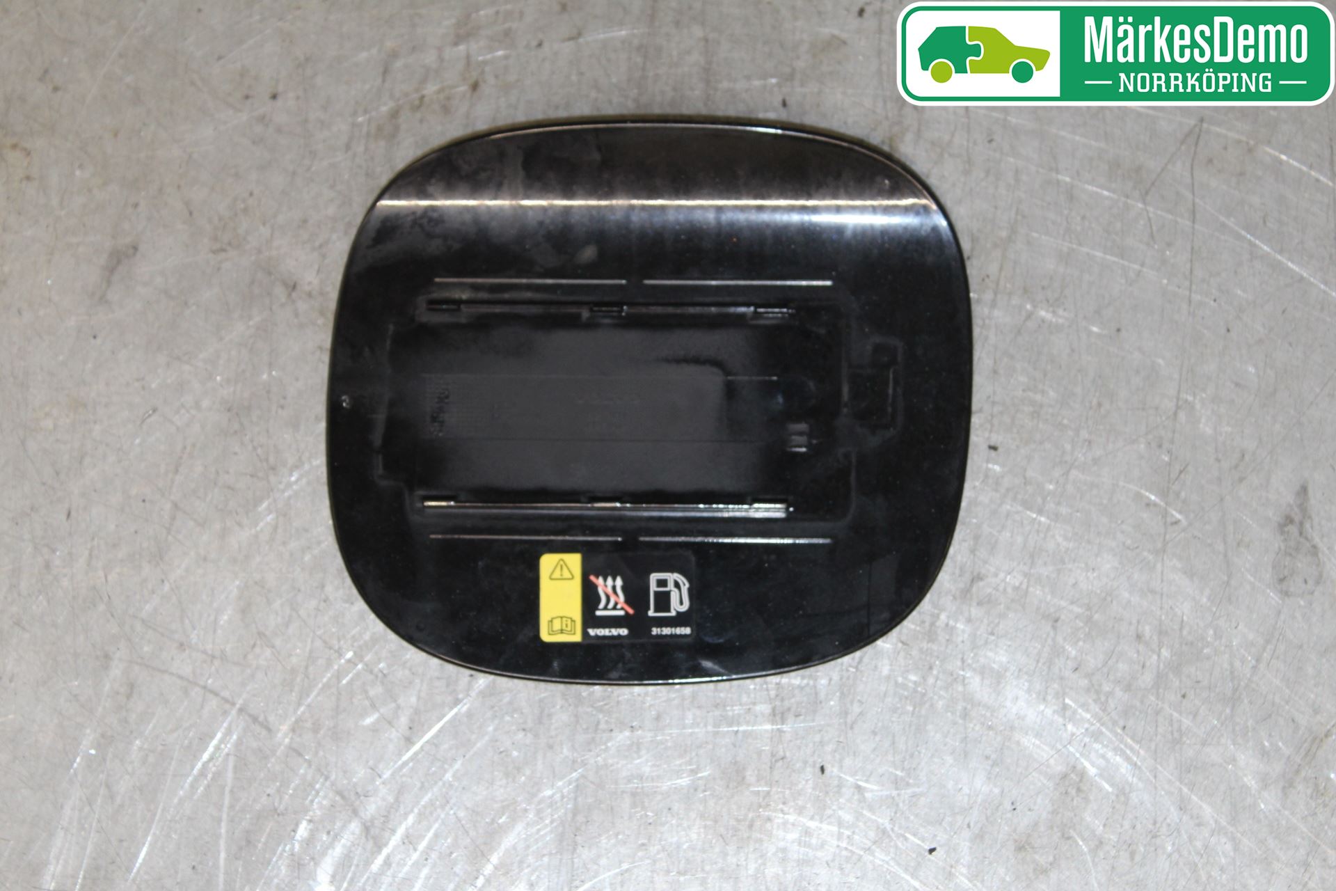 Volvo V60 11-13 Tanklucka