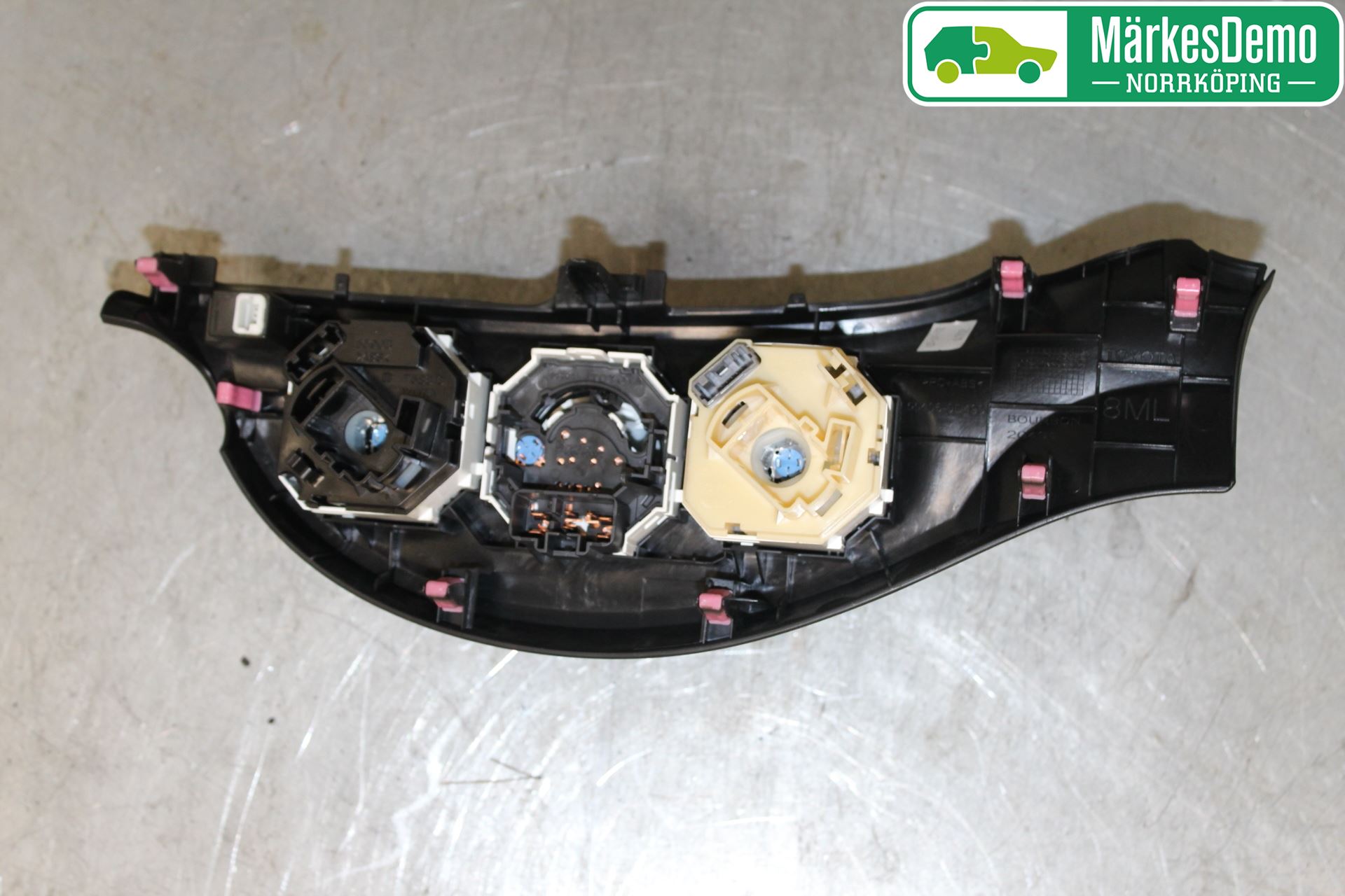 Toyota YARIS XP130 12-14 Värmereglage