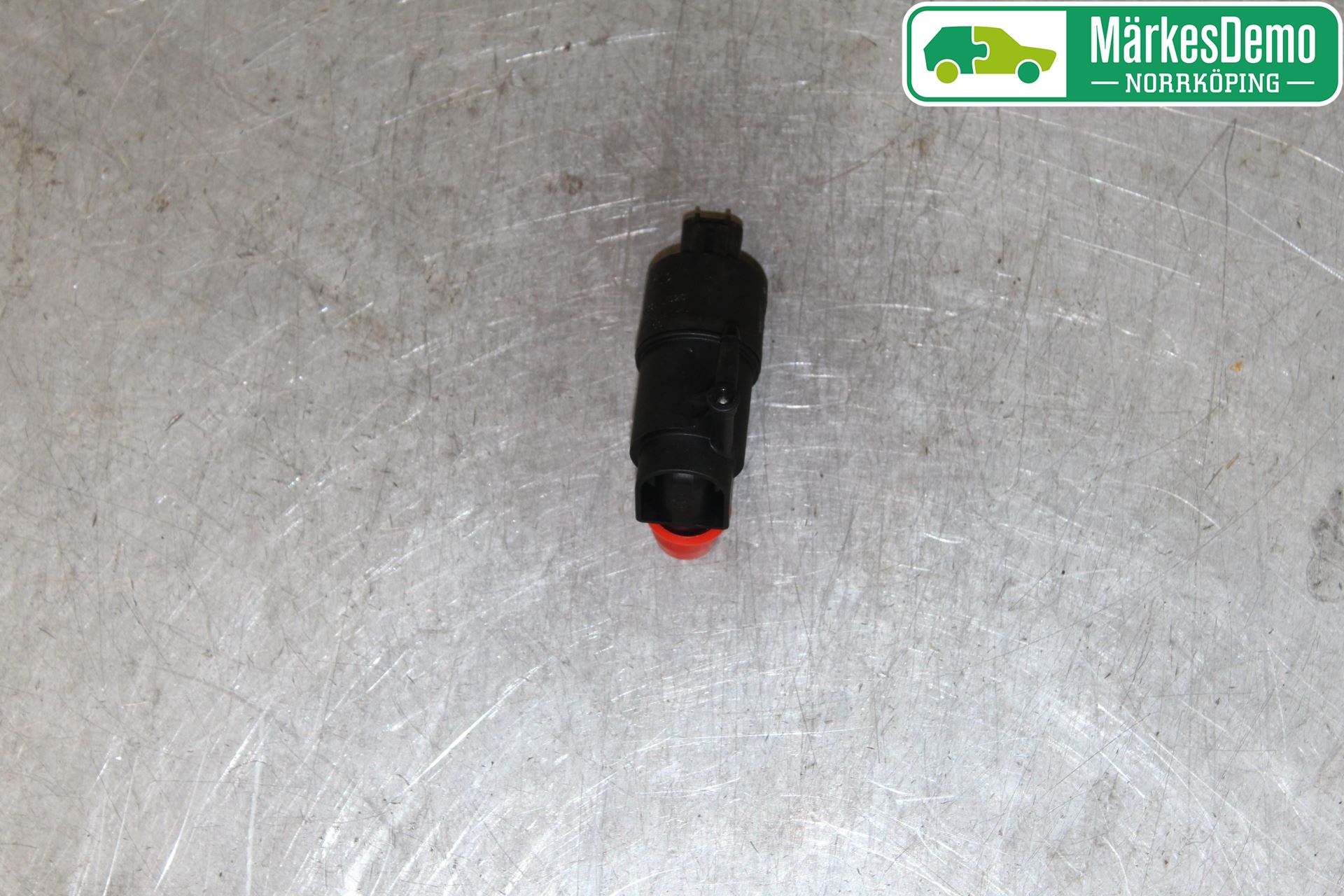 Toyota YARIS XP130 12-14 Spolarpump Baklucka