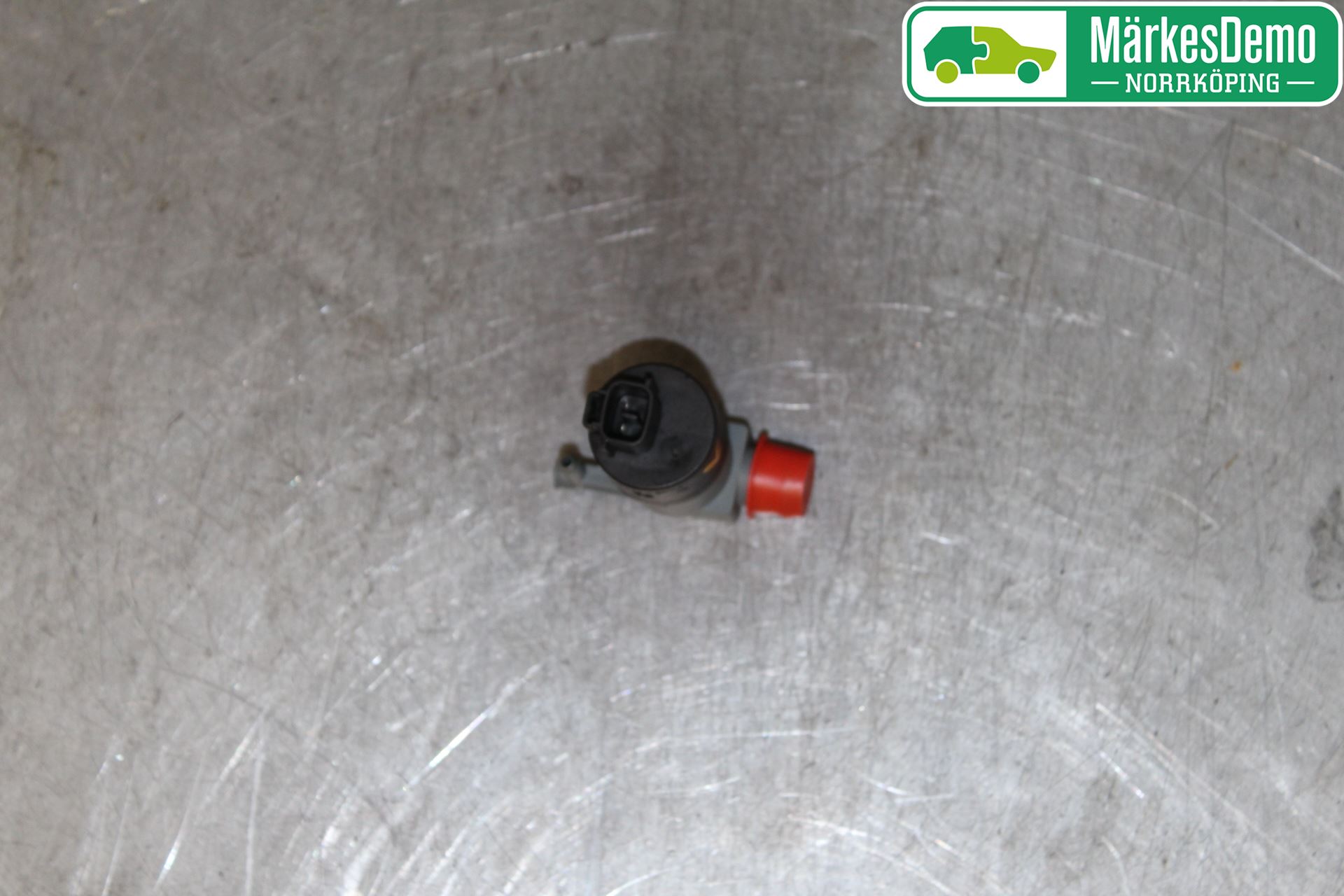 Toyota YARIS XP130 12-14 Spolarpump Vindruta