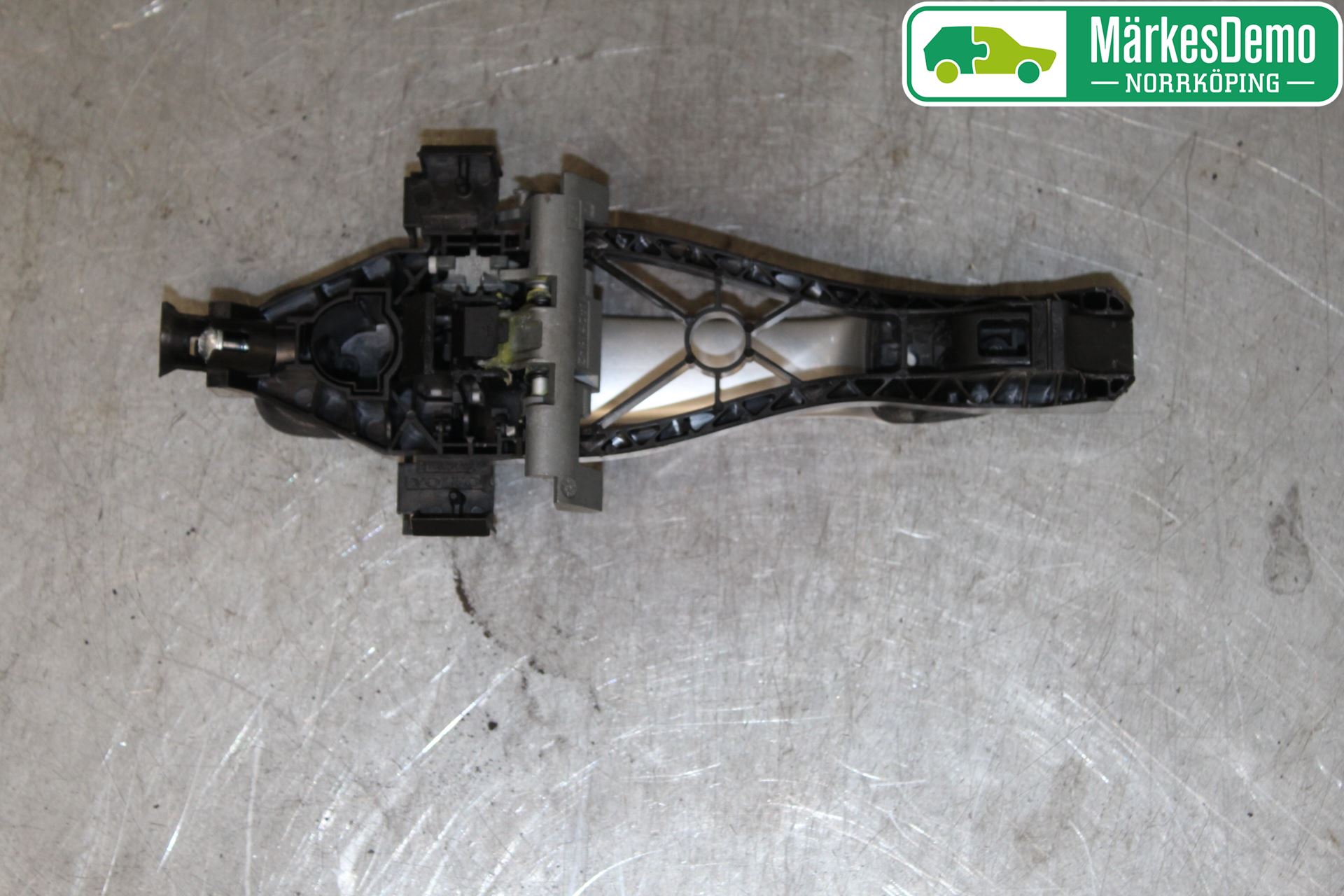 Volvo V70 08-13 Dörrhandtag Yttre Vä