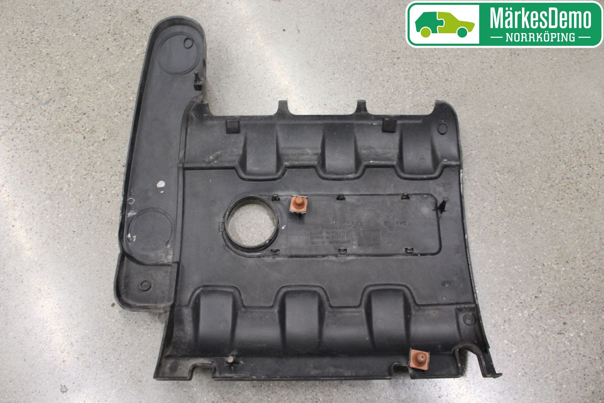 Peugeot 406 99-04 Motorkåpa