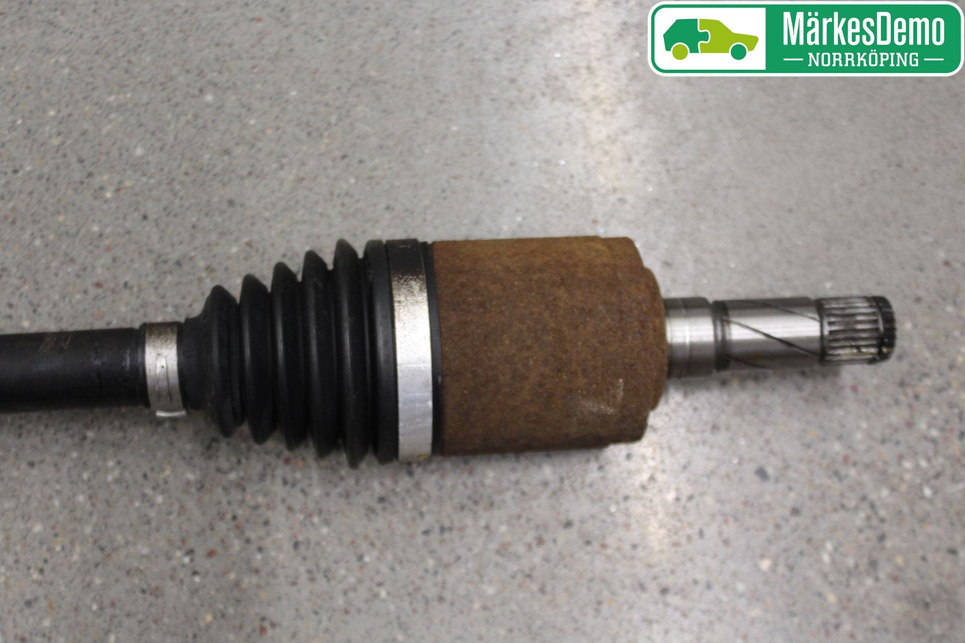 Volvo V70 14-16 Drivaxel Bak Höger