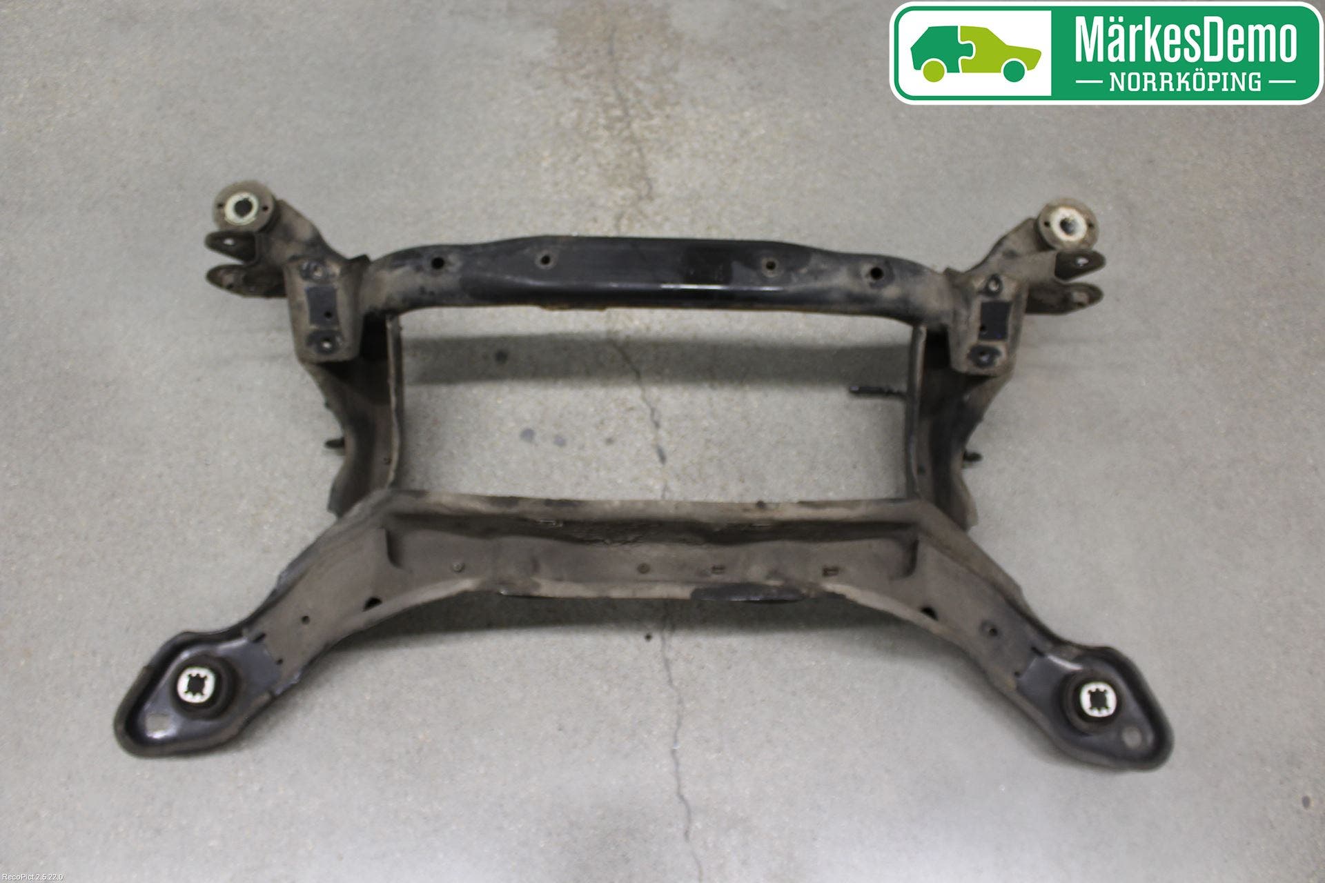 Volvo V70 14-16 Bakaxelbalk