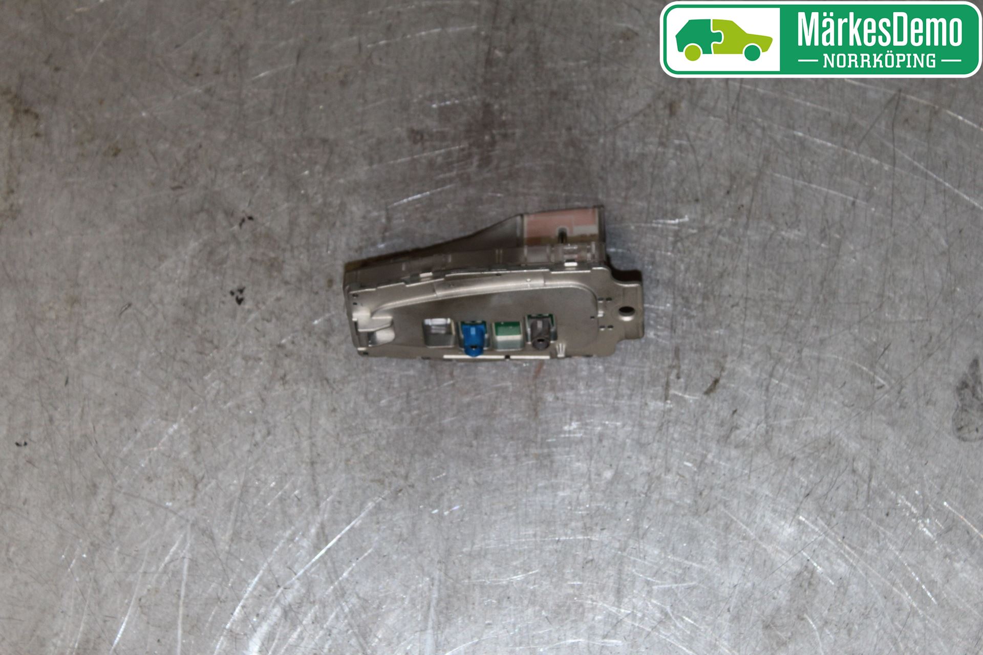 BMW 1 F20/F21 11-19 Antenn
