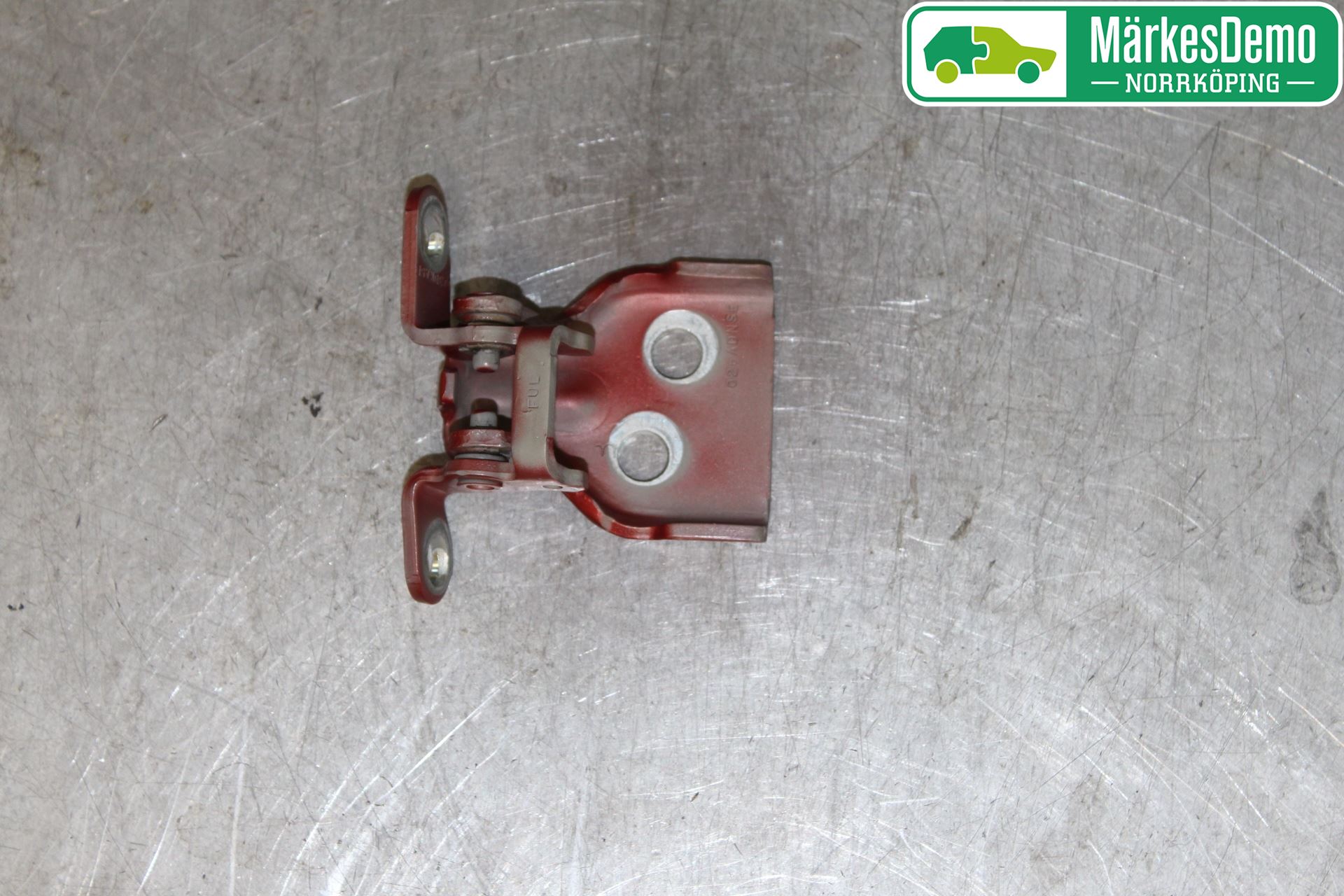 Ford FIESTA     06-08 Dörrgångjärn