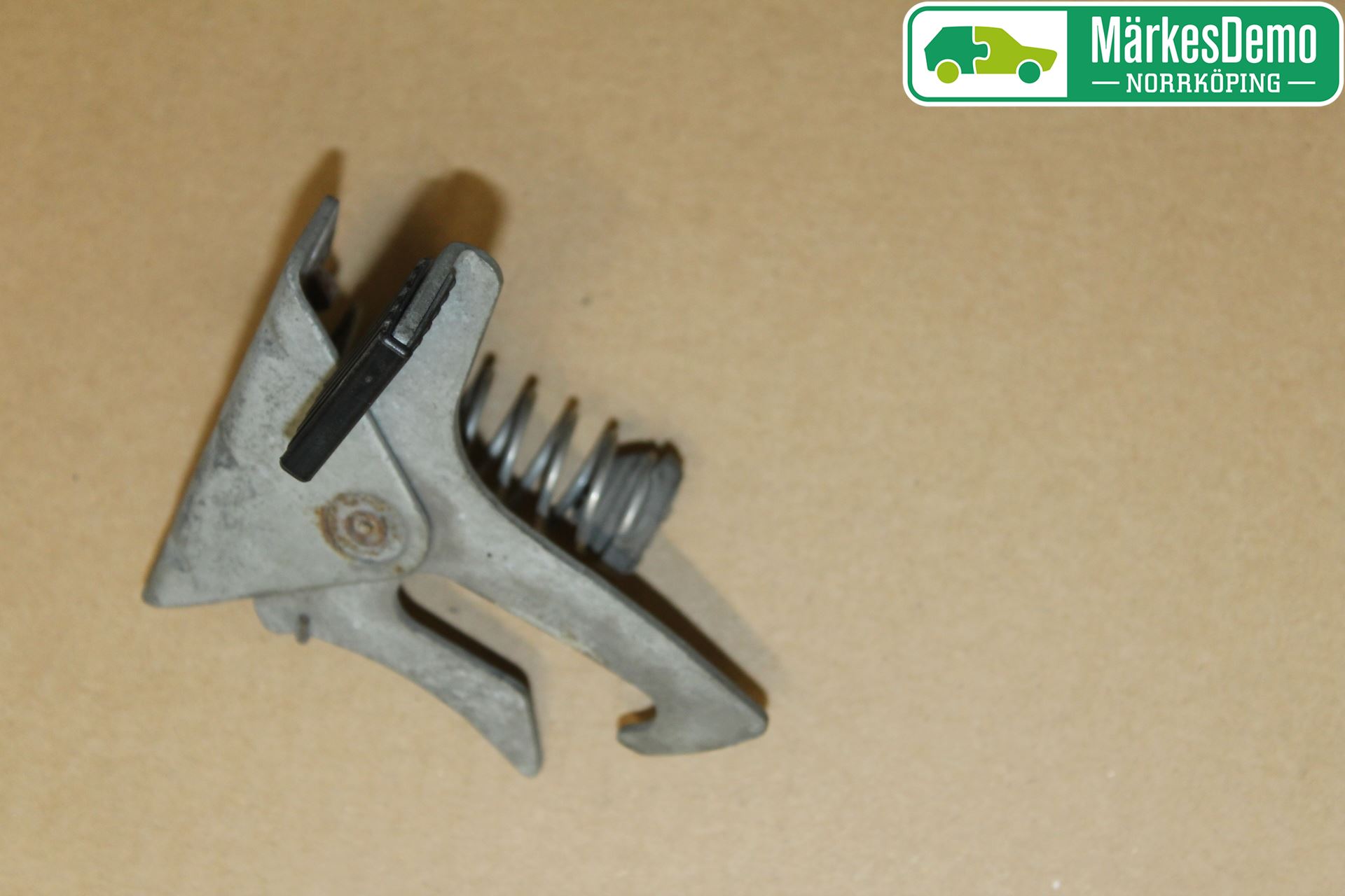 Volvo S60 01-04 Huvlås