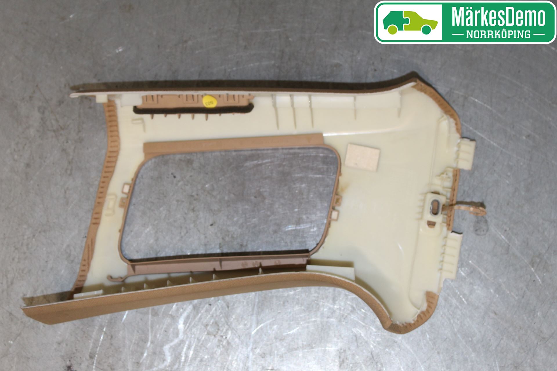 Porsche PANAMERA 09- Inr Plastd A-B-C Stolpe