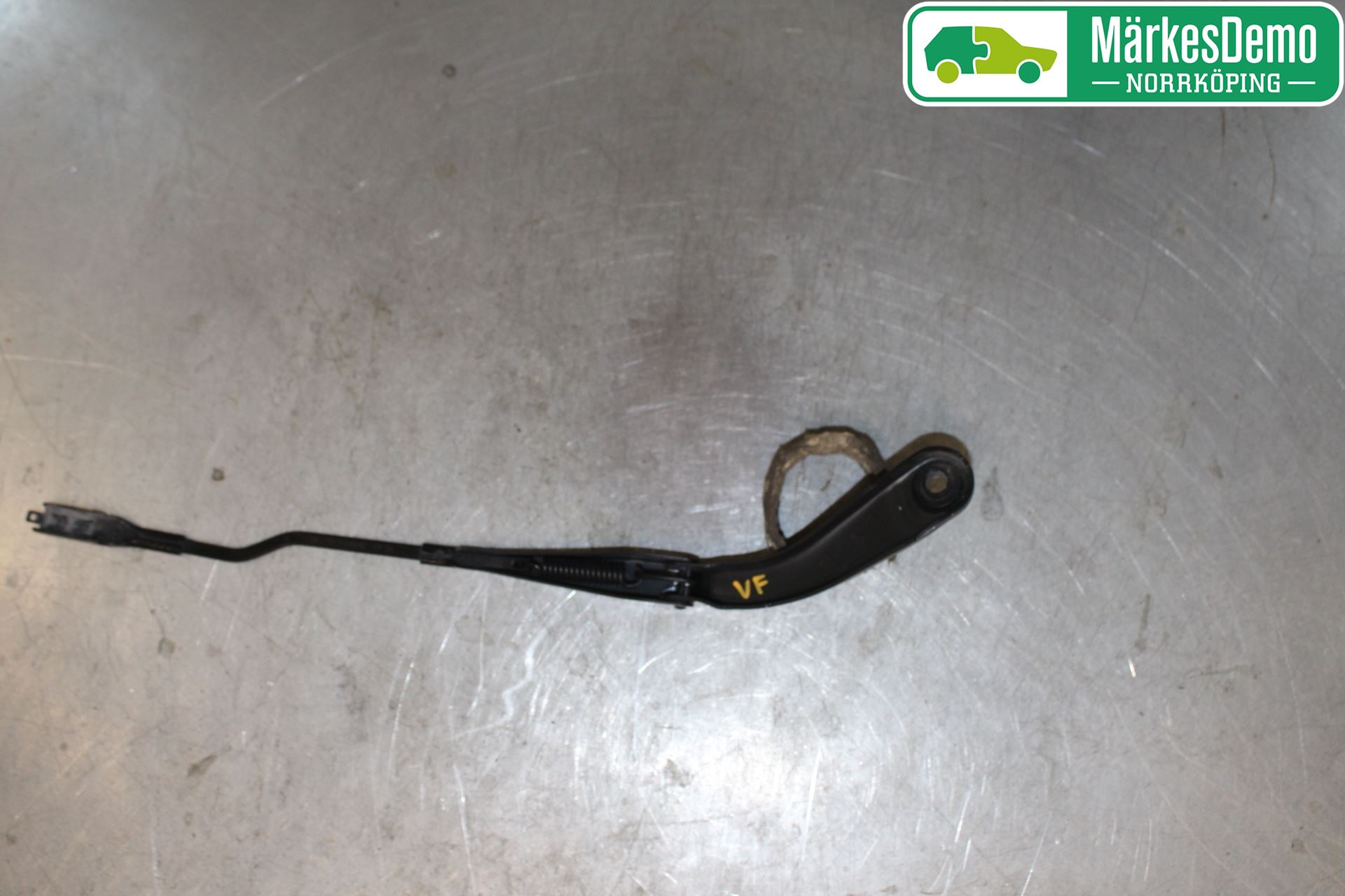 BMW 1 F20/F21 11-19 Torkararm Armar Vindruta