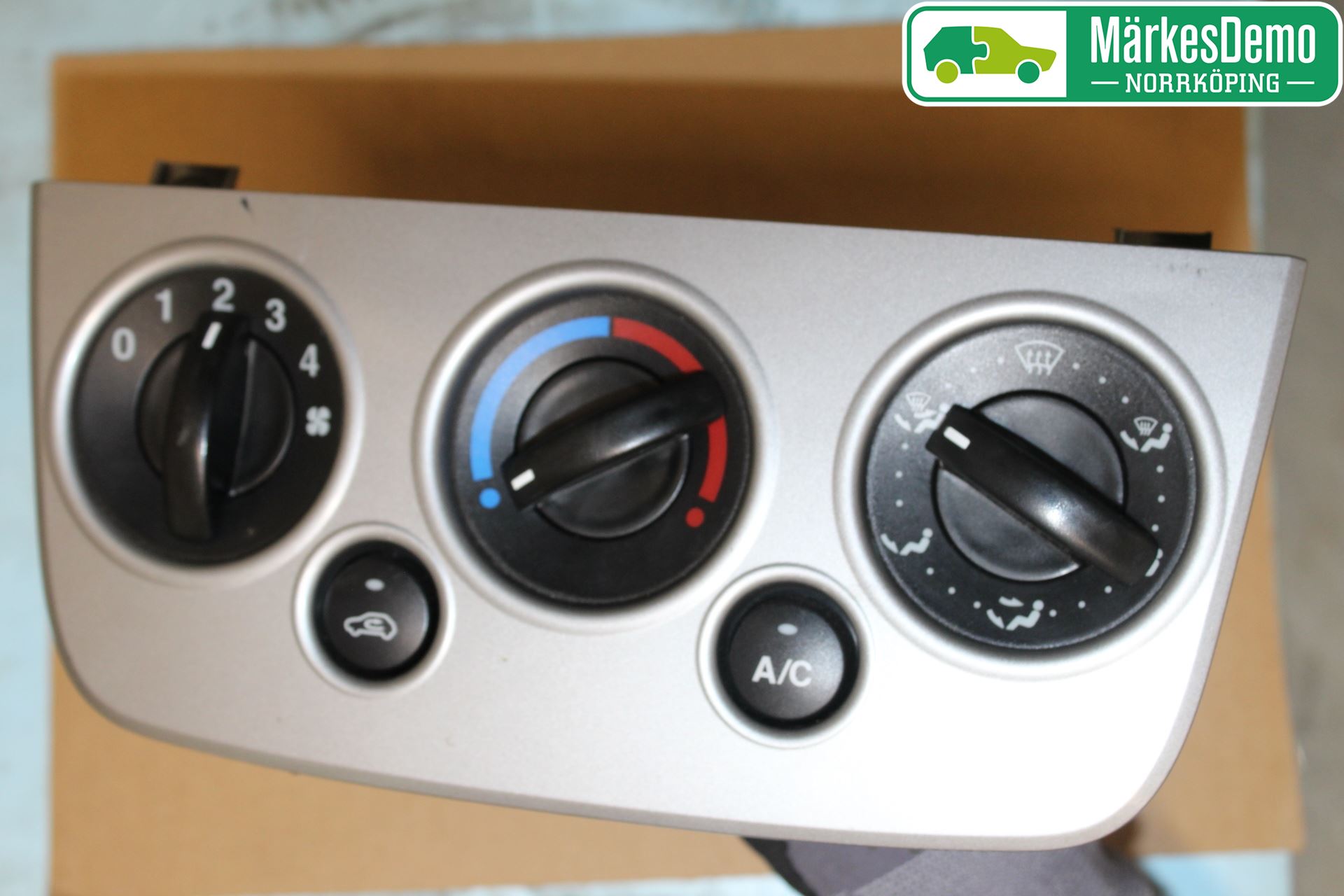 Ford FIESTA     06-08 Värmereglage