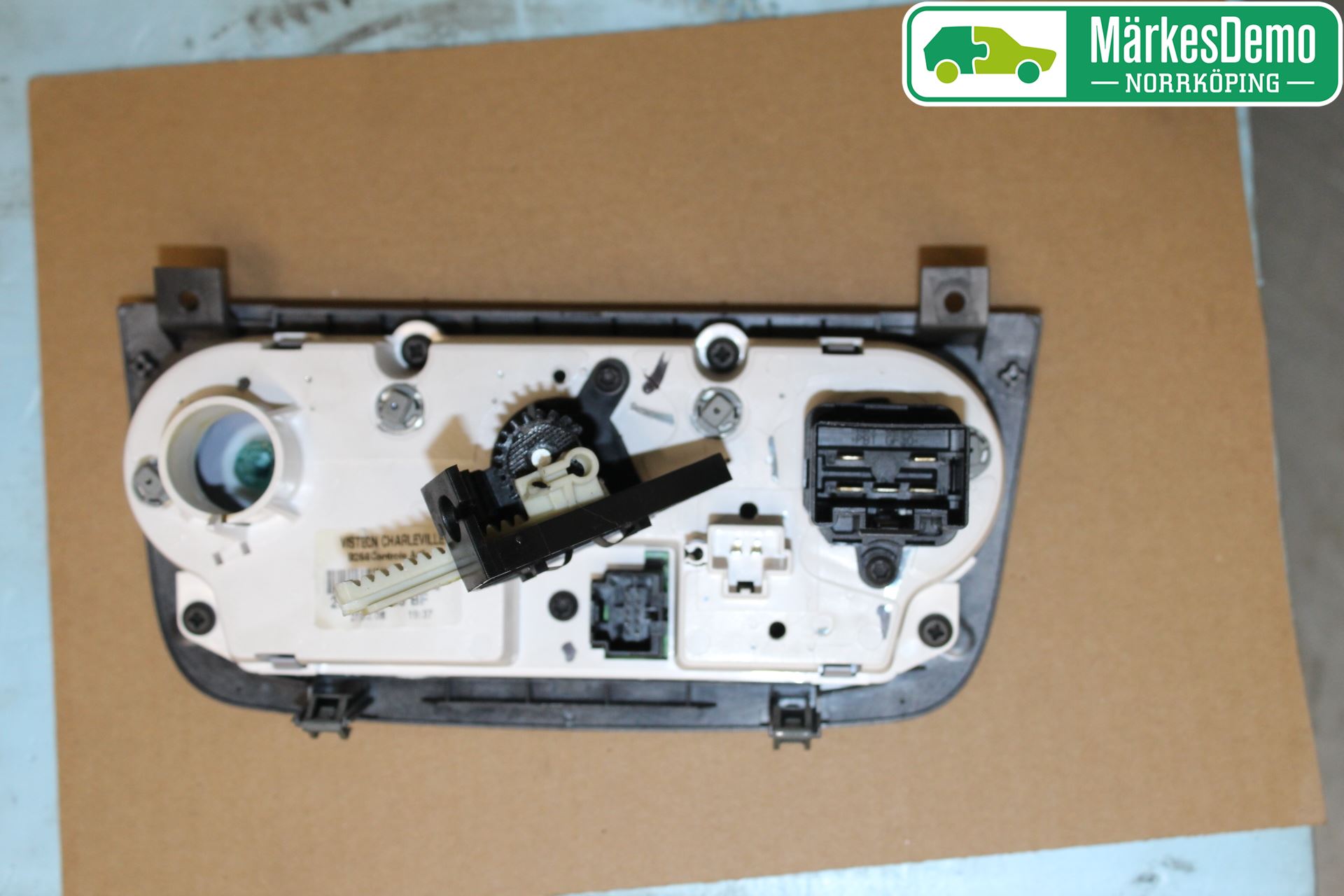 Ford FIESTA     06-08 Värmereglage