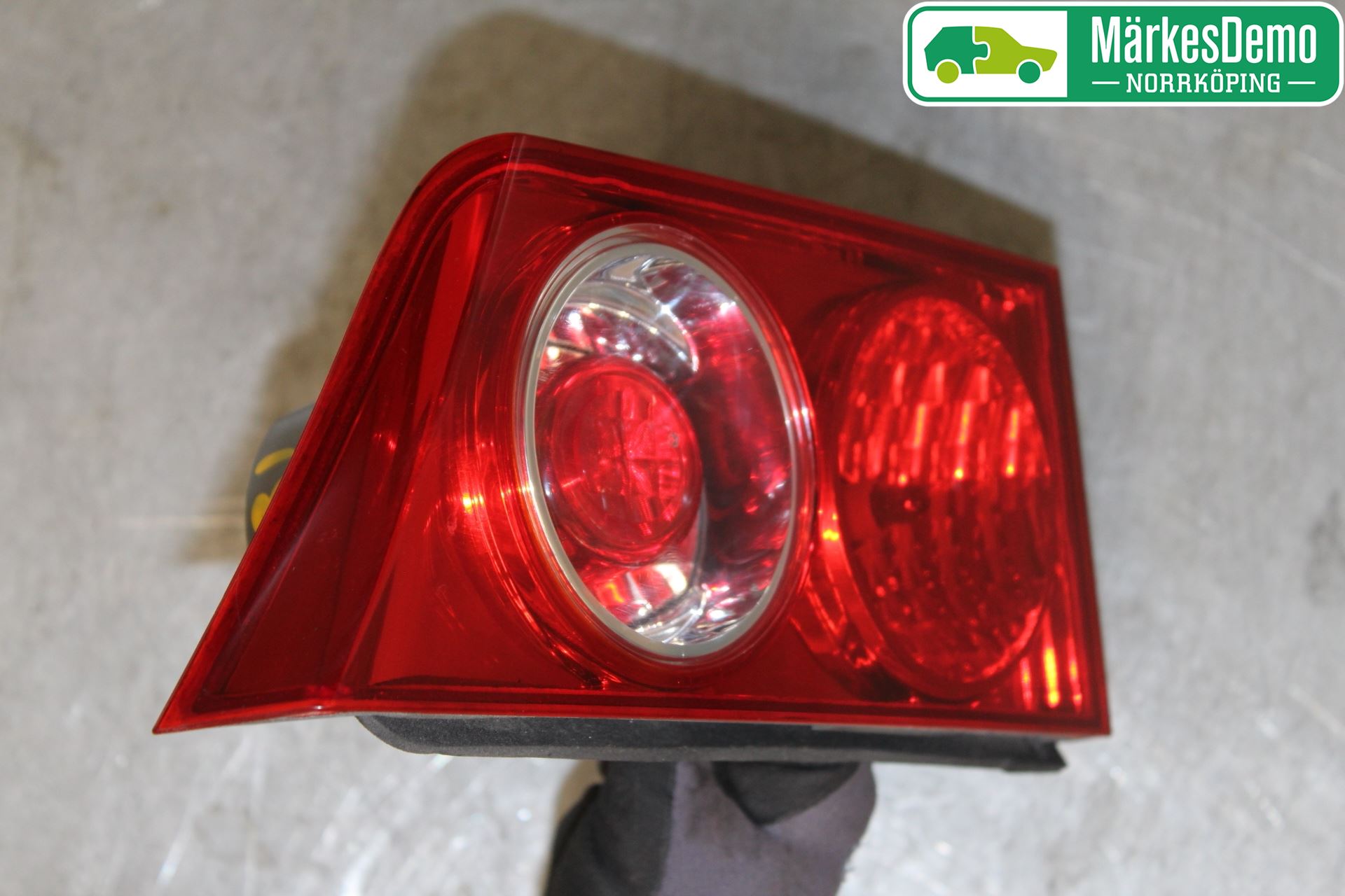 Honda ACCORD    03-07 Bakljus Lucka Vä