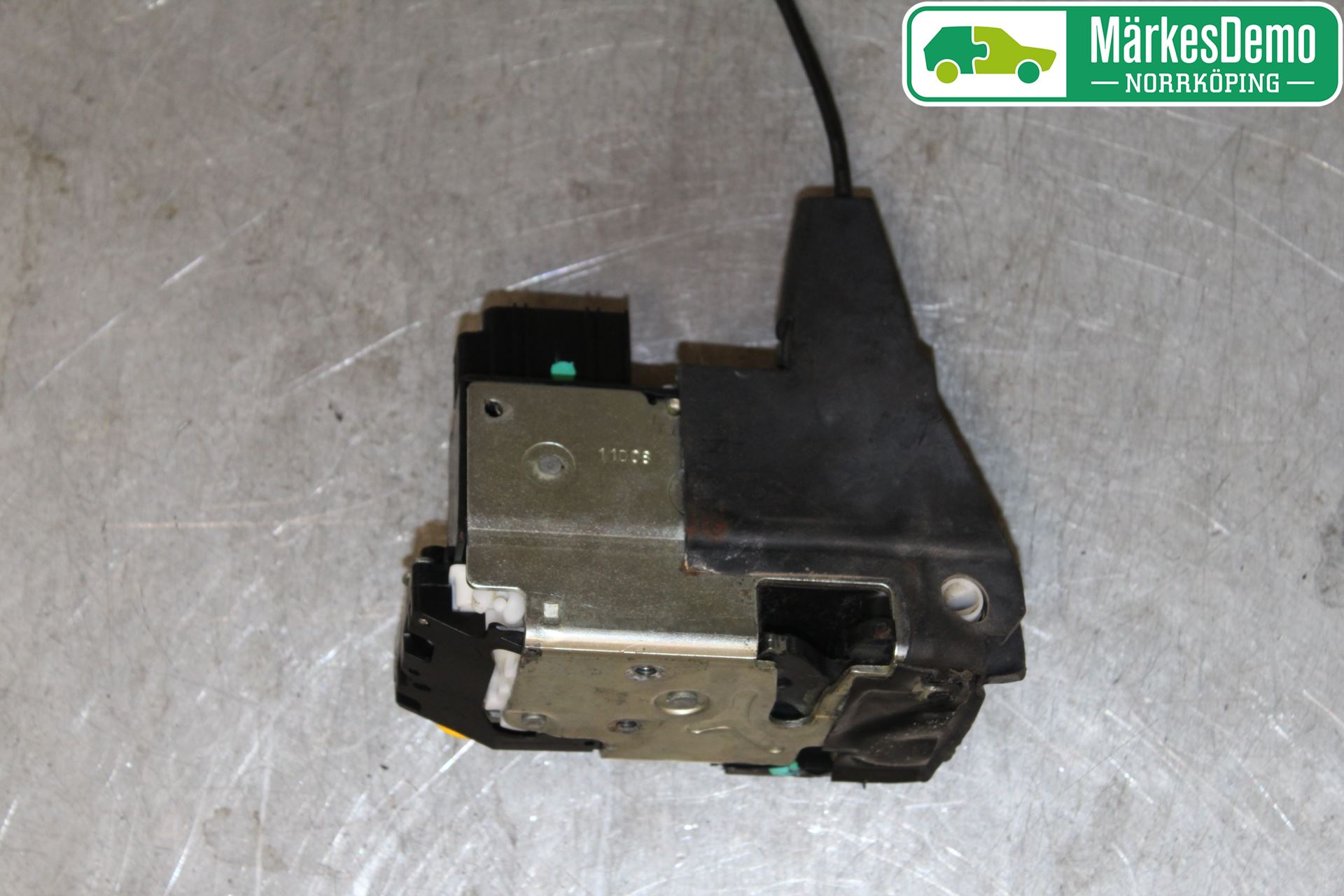 Ford FIESTA     06-08 Låskista-Dörrlås