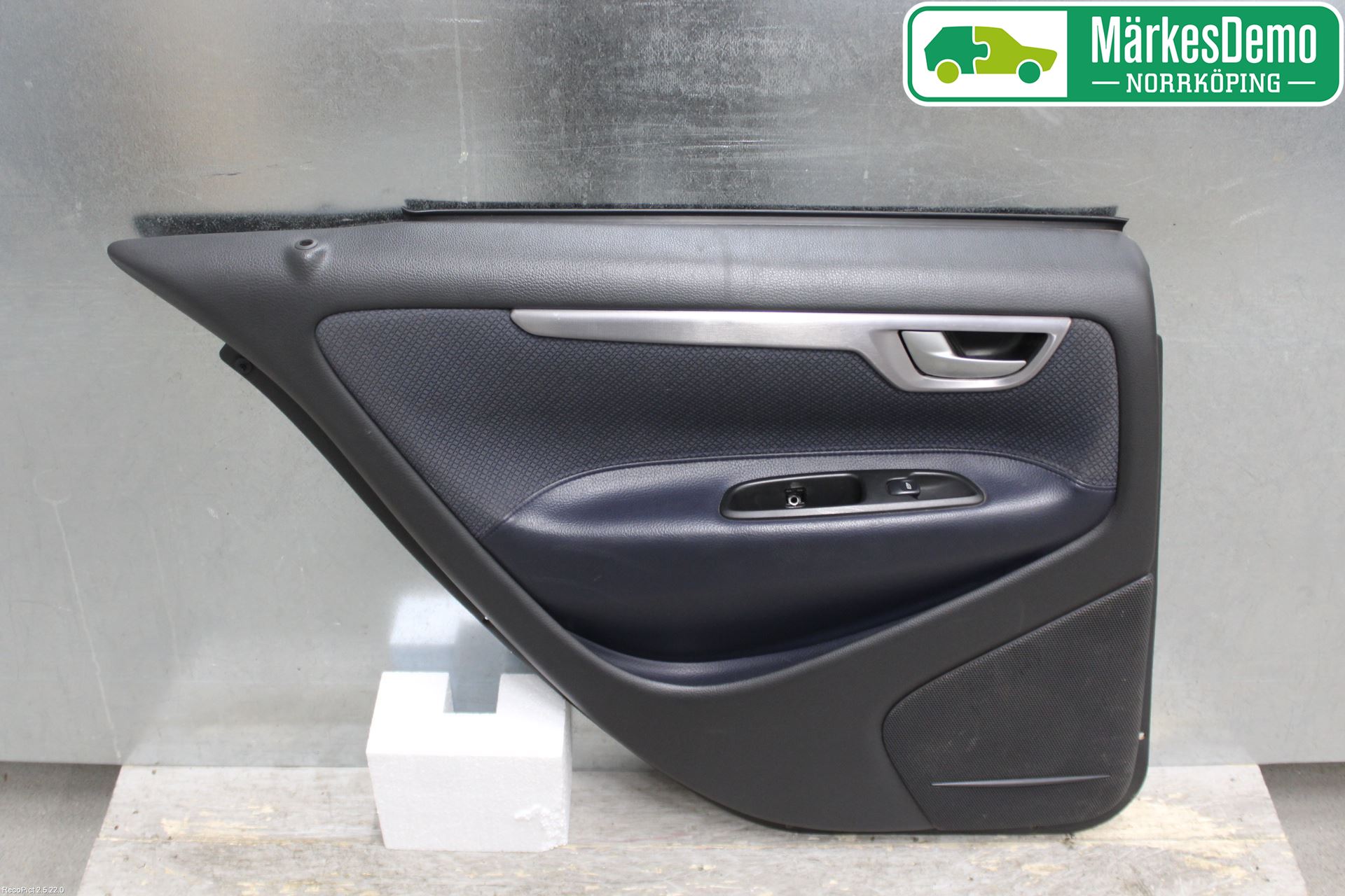 Volvo S60 01-04 Dörrklädsel Vä