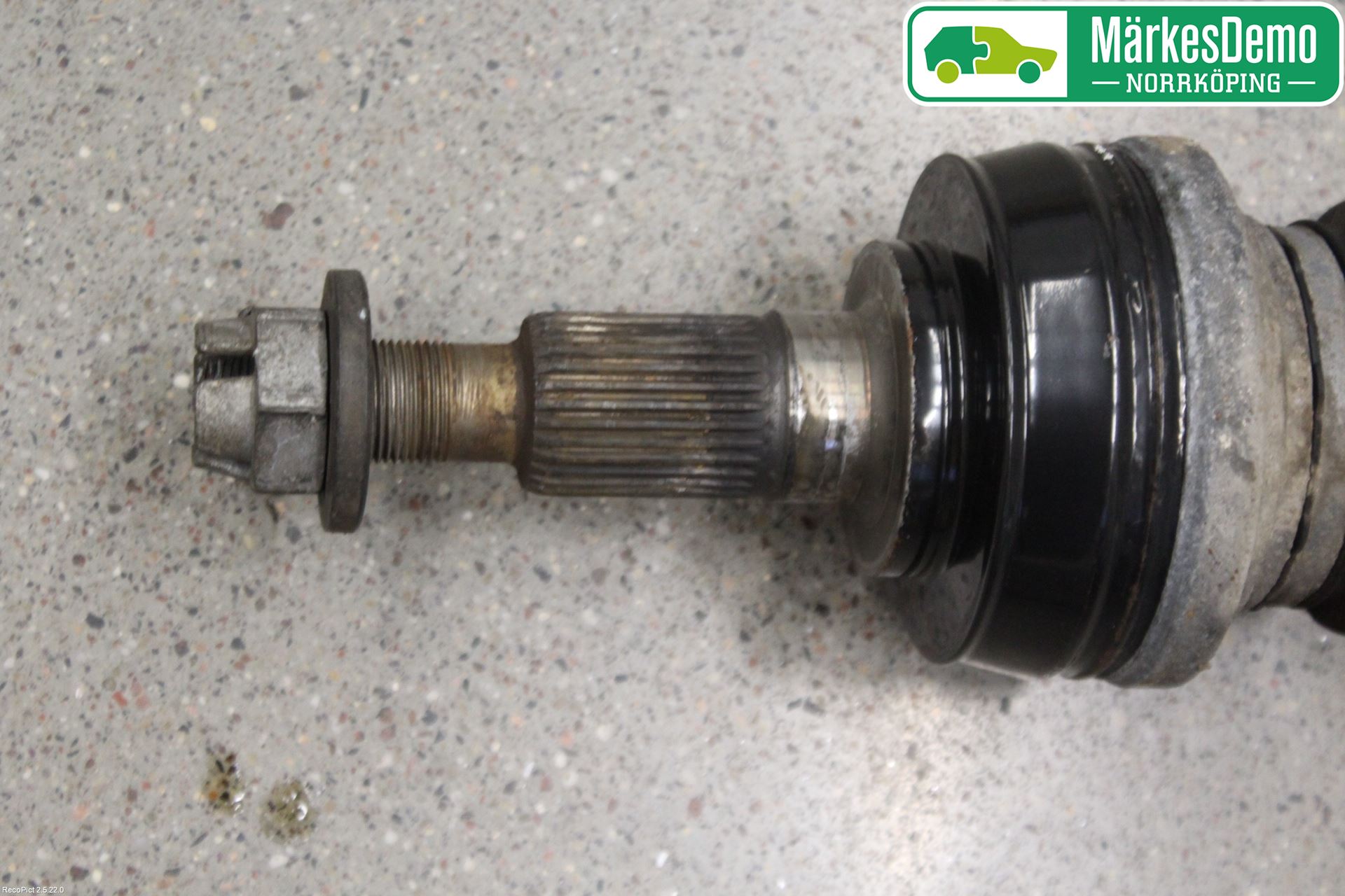 Porsche PANAMERA 09- Drivaxel Bak Vänster