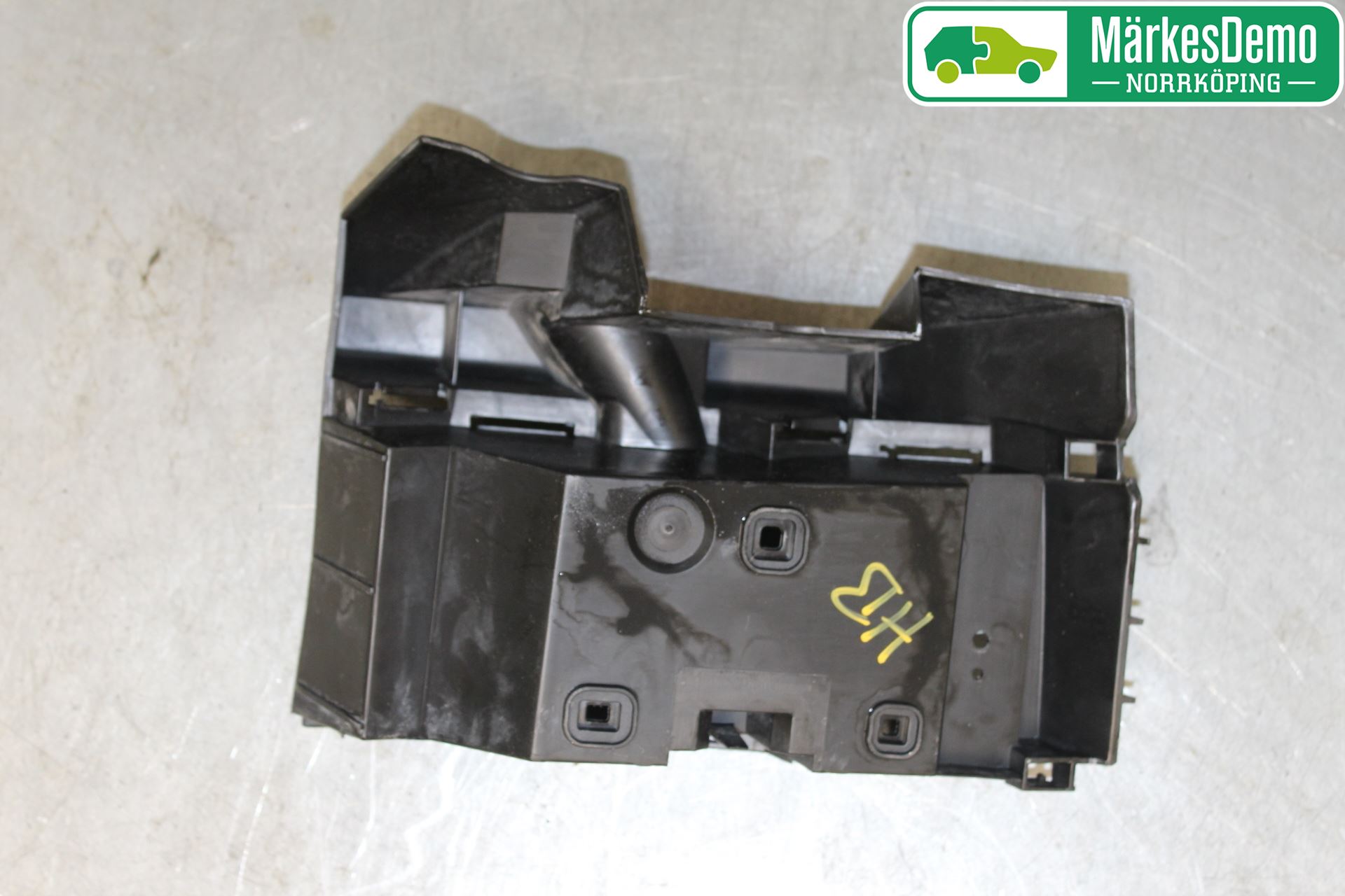 Volvo XC90 03-06 Stötfångarfäste Bak Hö