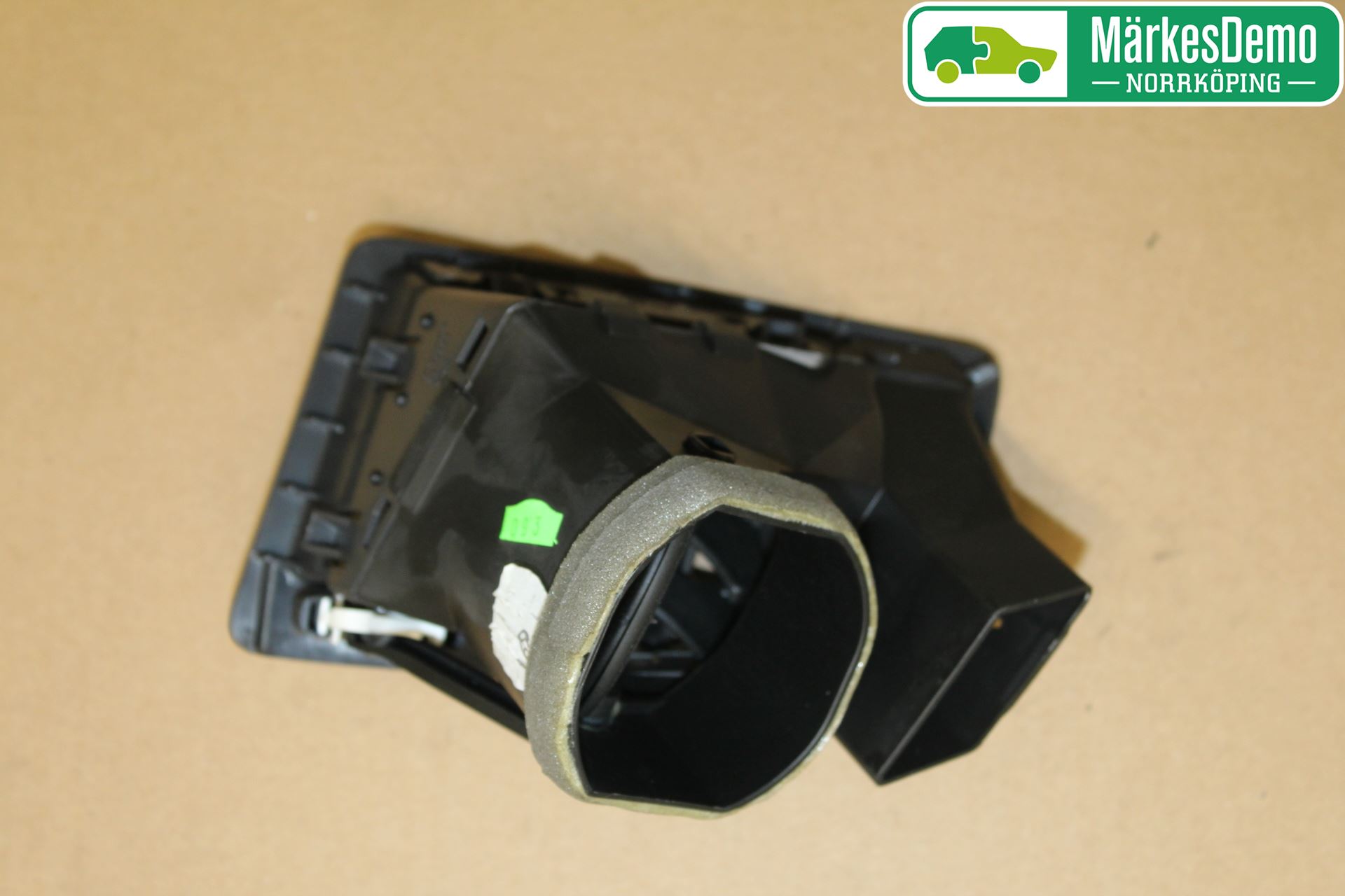 Volvo XC90 03-06 Defrosterkanal-Munstycke