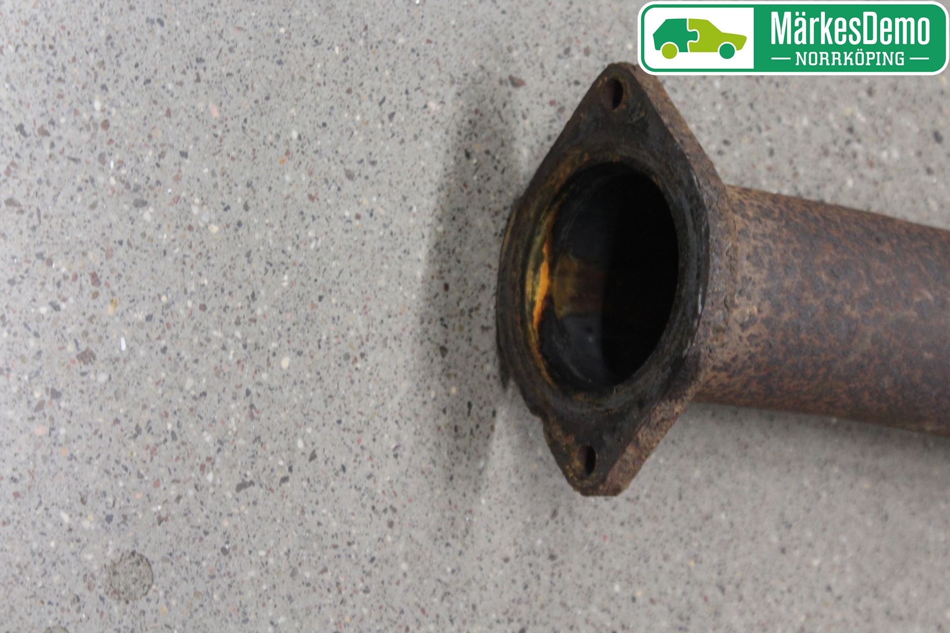 Volvo V60 11-13 Avgas Främre Rör