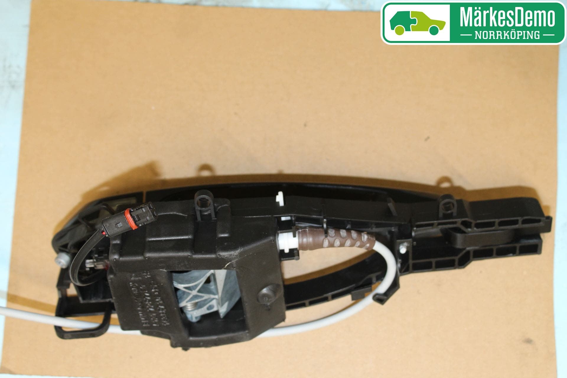 BMW 1 F20/F21 11-19 Dörrhandtag Yttre Hö