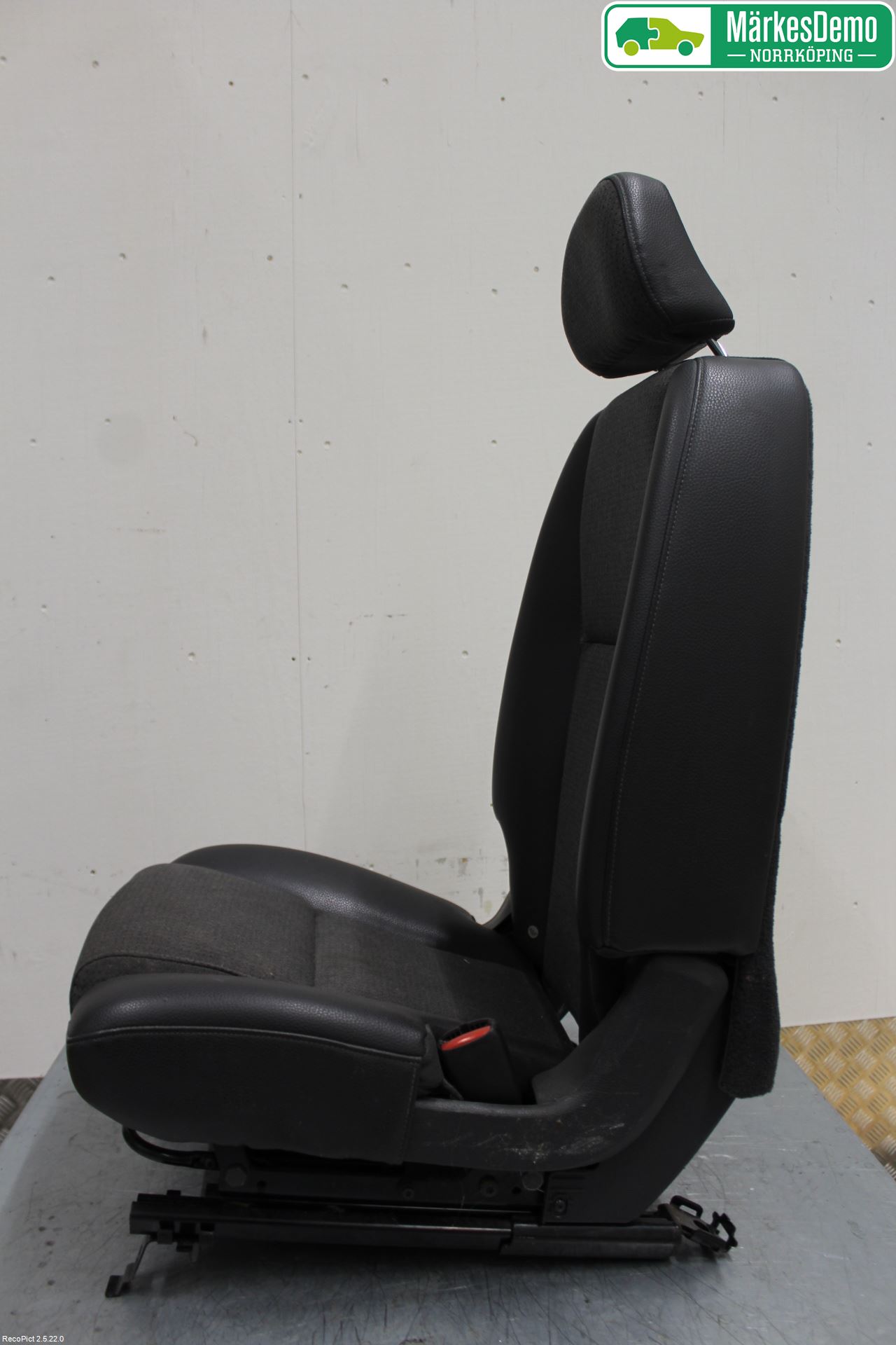 Volvo XC90 03-06 Inredning Stol Bak