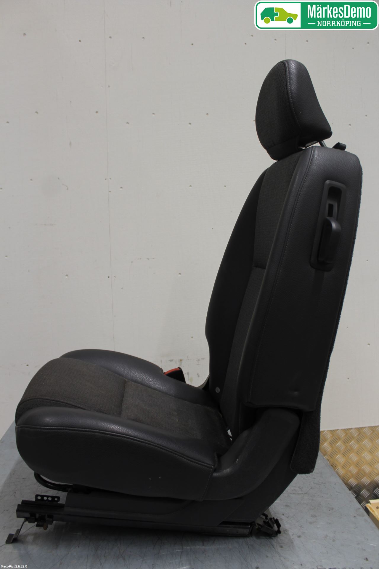 Volvo XC90 03-06 Inredning Stol Bak