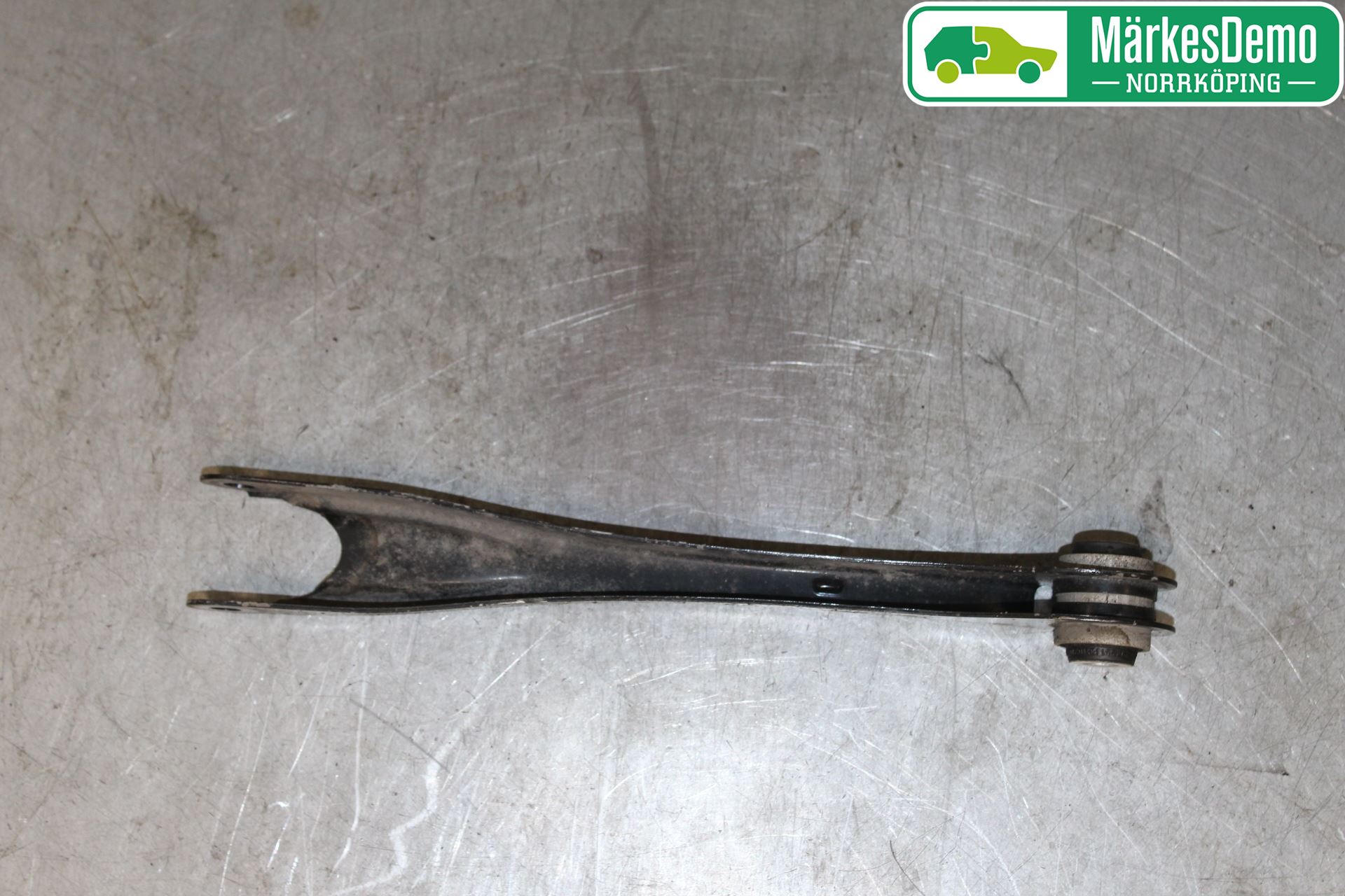 BMW 1 F20/F21 11-19 Momentstag Bak