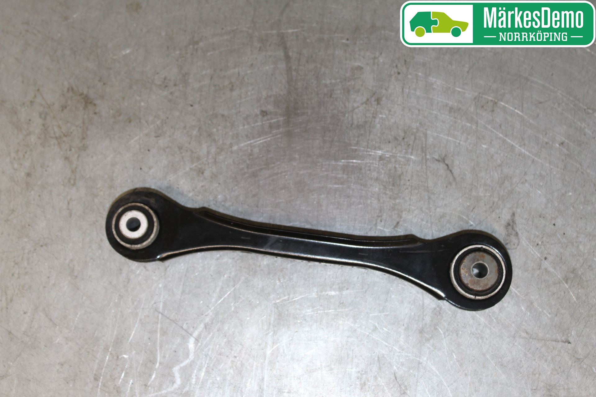 BMW 1 F20/F21 11-19 Bärarm Bak Övre Vänster