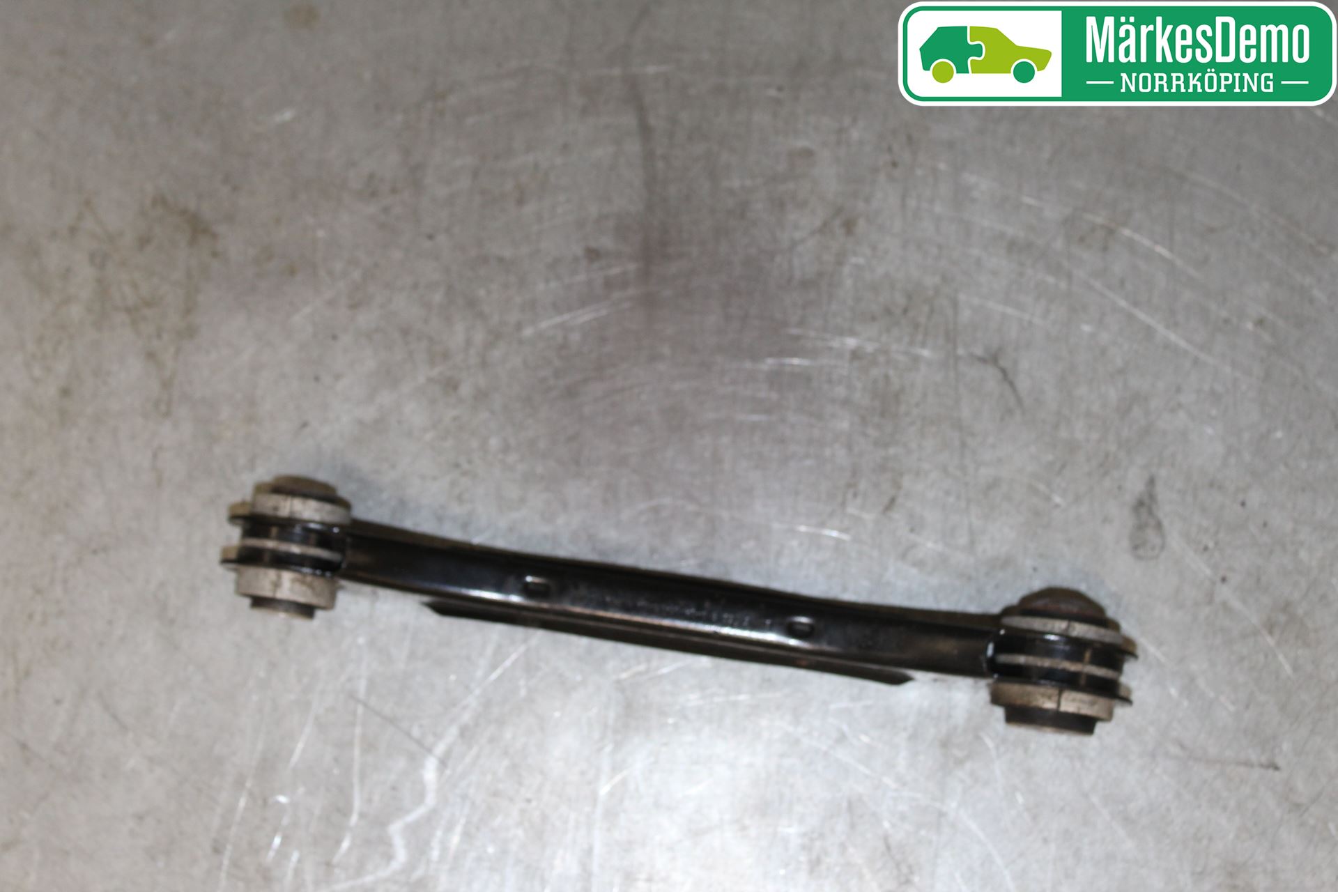 BMW 1 F20/F21 11-19 Bärarm Bak Övre Vänster