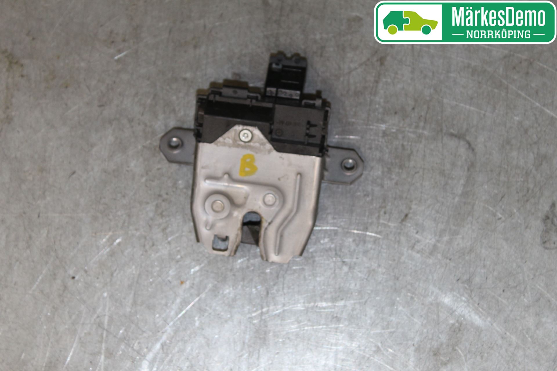 Volvo S60 11-13 Låskista Baklucka