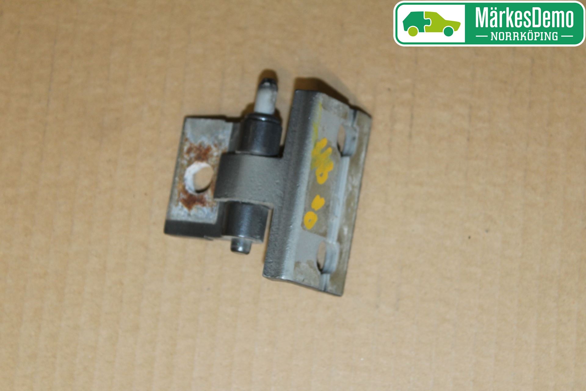 Volvo XC90 03-06 Dörrgångjärn