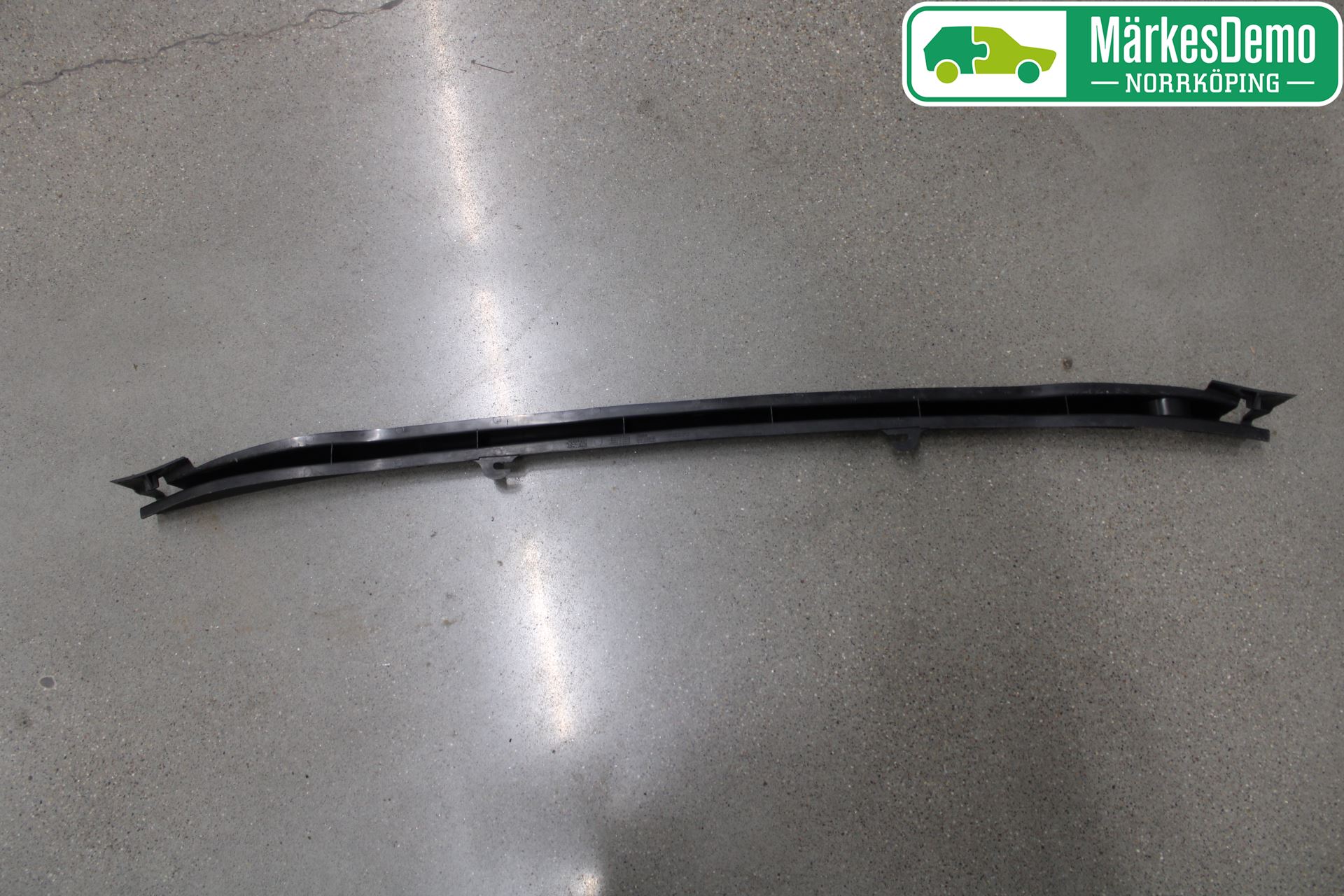 Volvo V70 08-13 Stötfsidostycke Mellanlägg