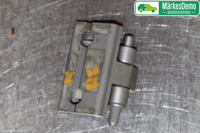 Volvo V70 05-08 Dörrgångjärn