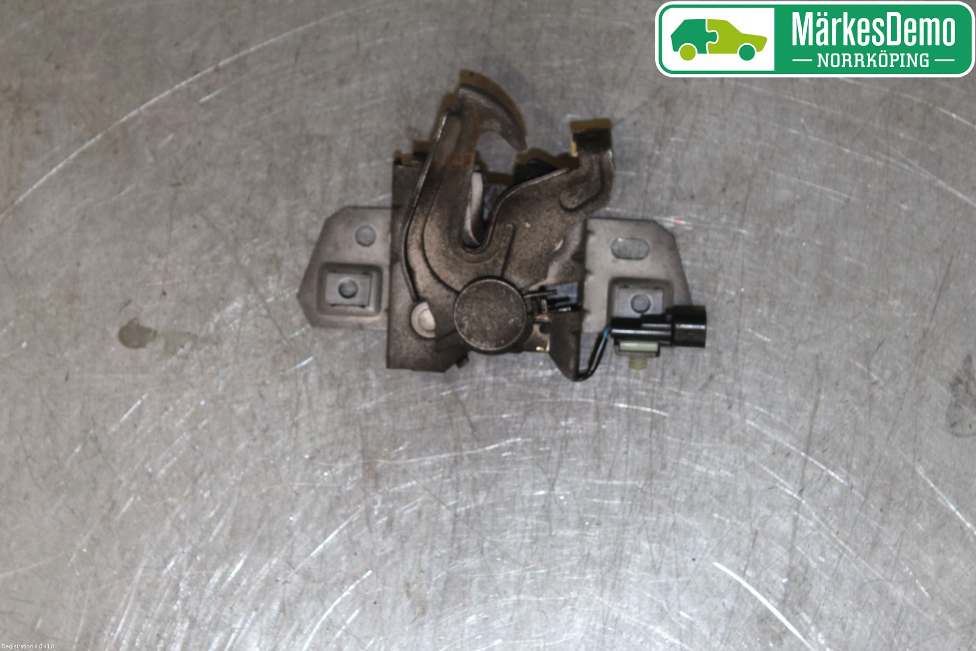 Volvo S40 04-07 Huvlås