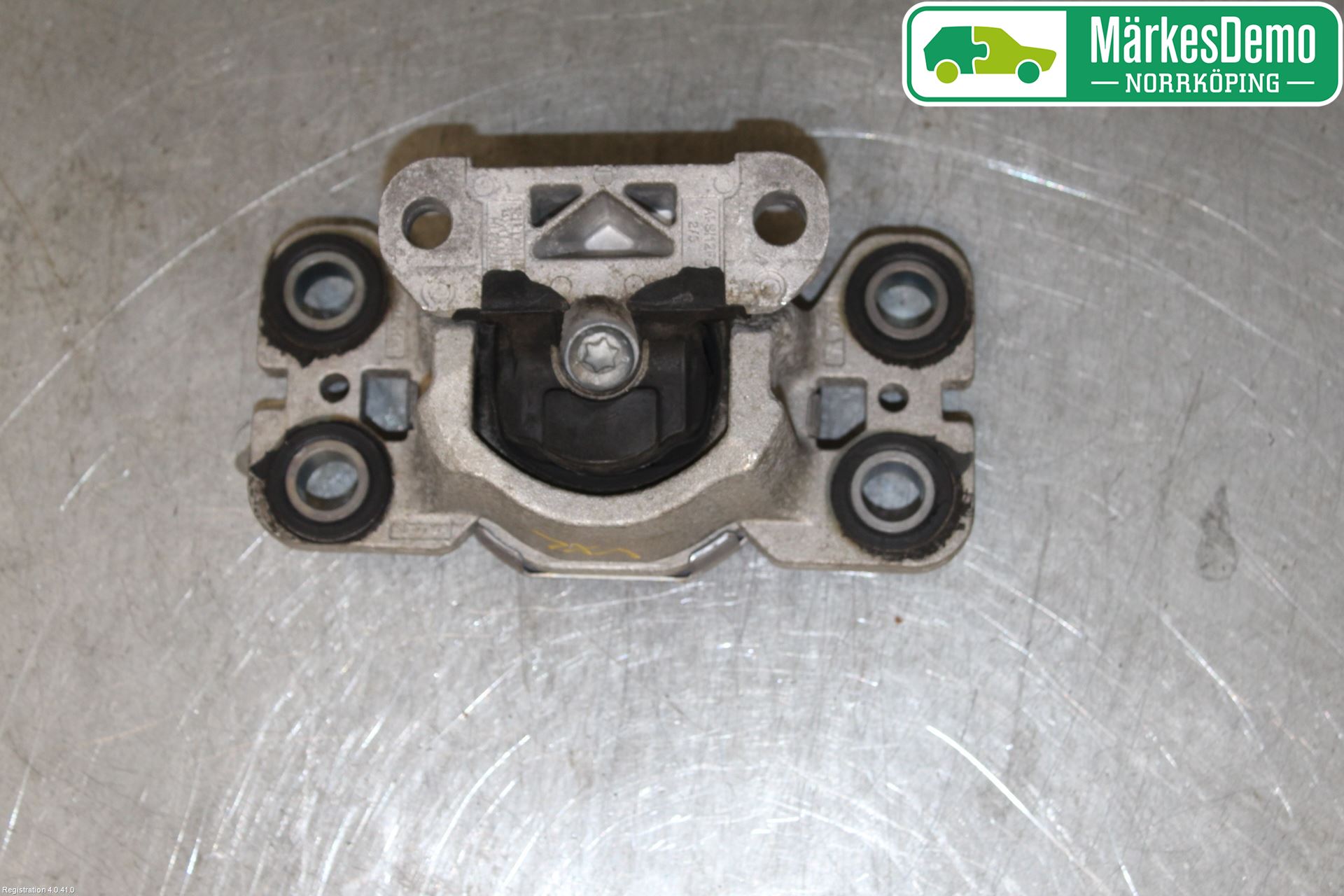 Volvo XC70 14-16 Växellådskudde