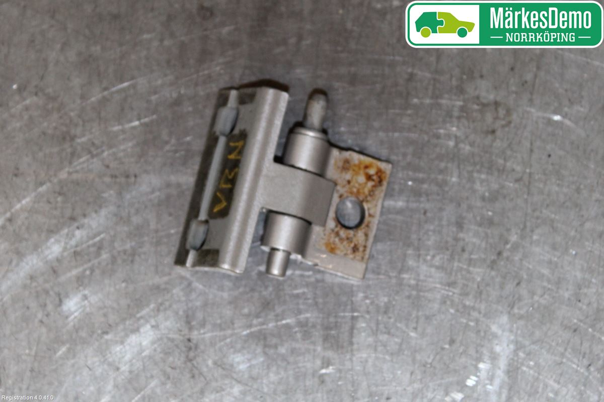 Volvo V70 05-08 Dörrgångjärn