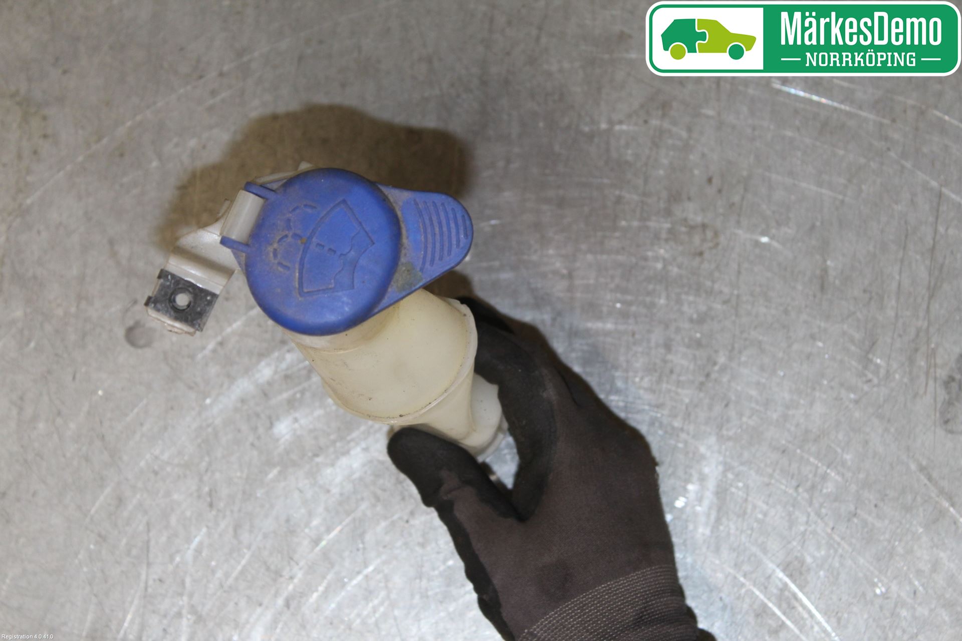 Volvo V70 05-08 Spolartank Påfyllningsrör