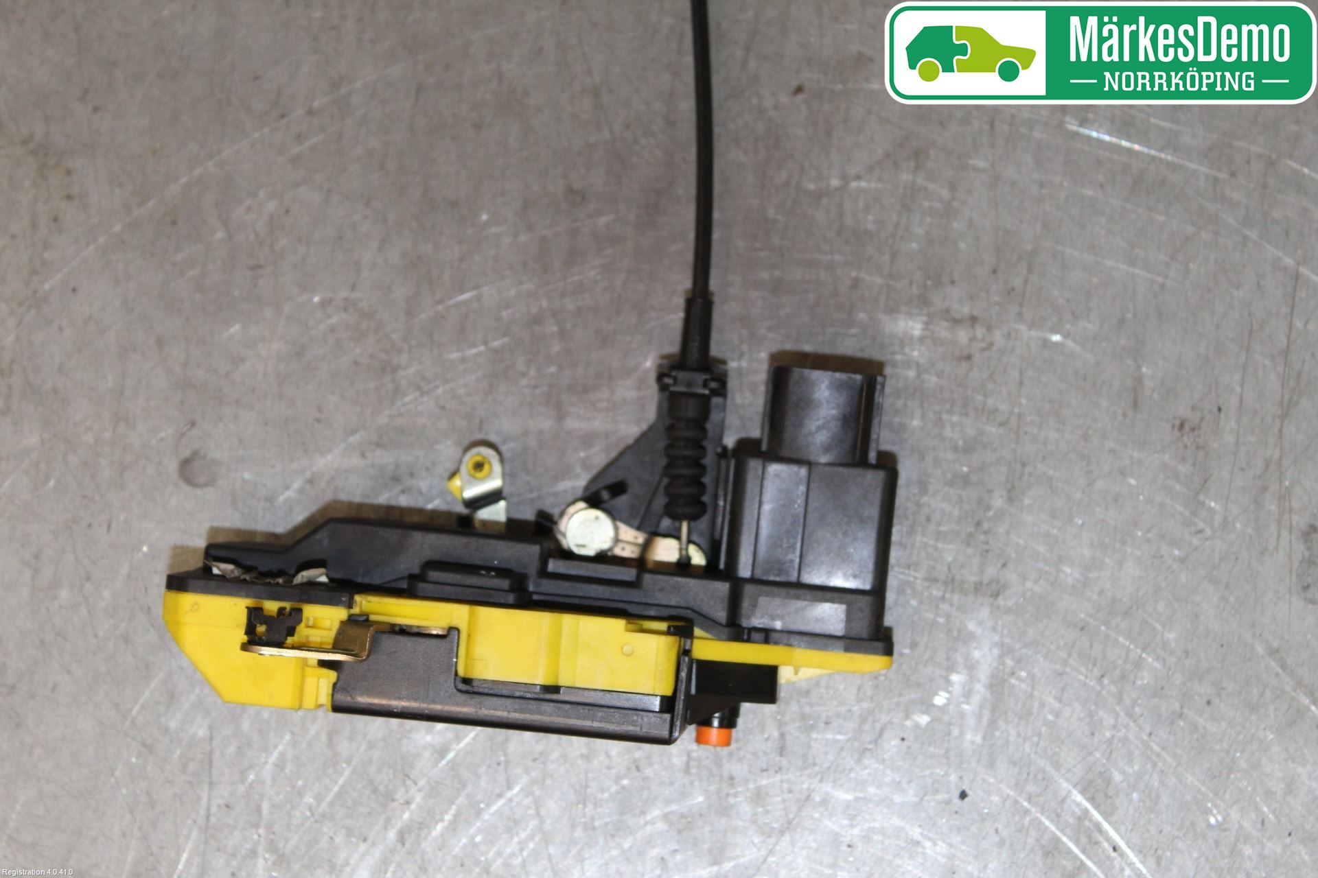 Volvo V70 05-08 Låskista-Dörrlås