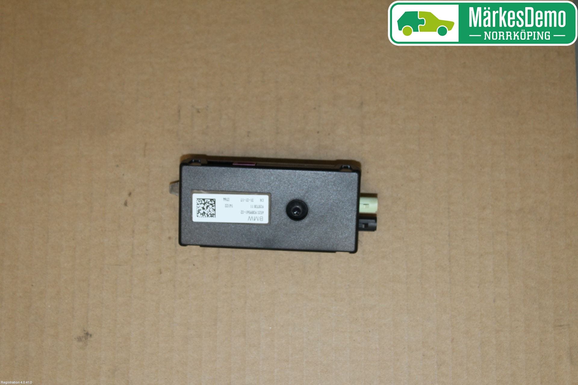 BMW 5 G30/G31/F90 17-23 Antennförstärkare