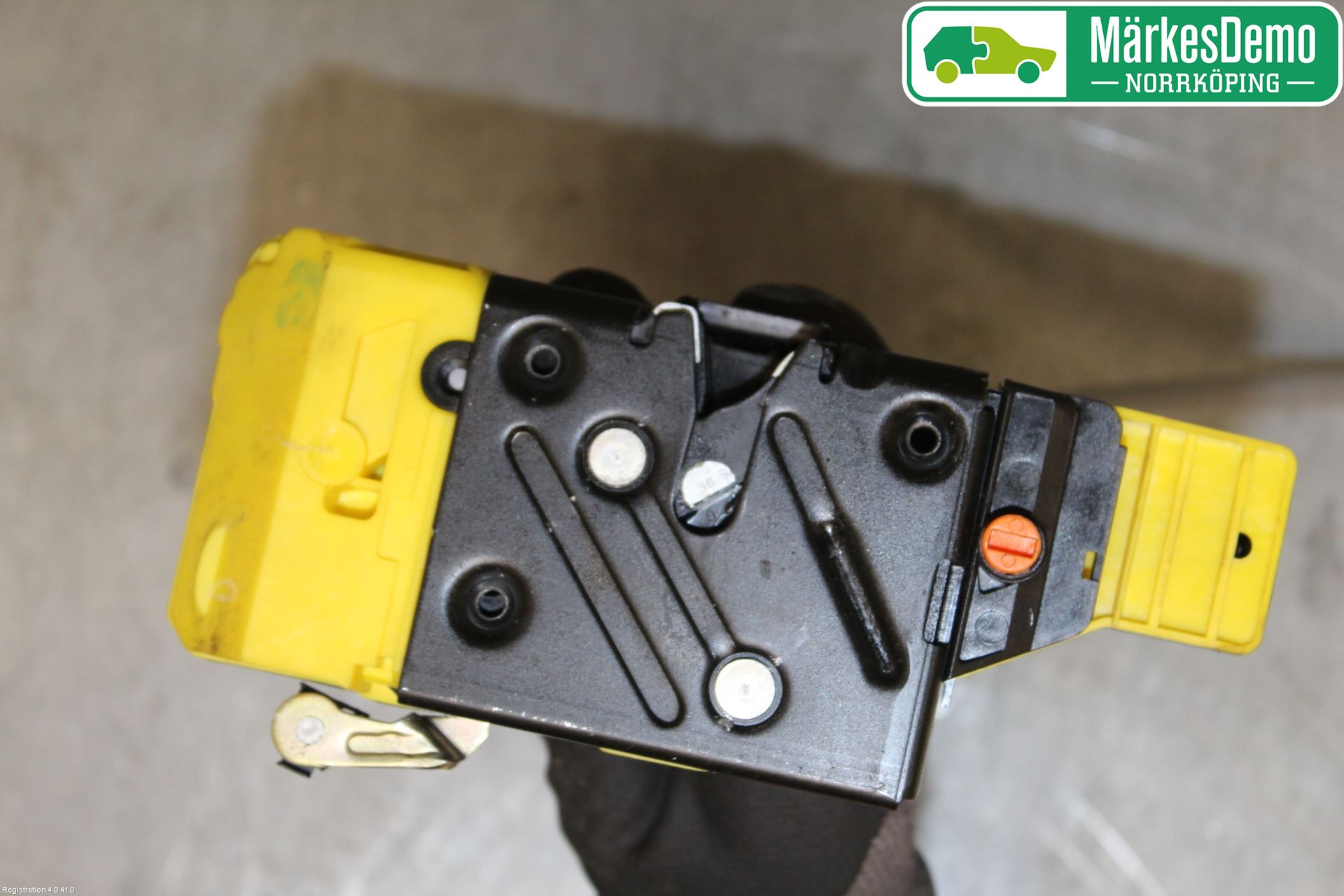 Volvo V70 05-08 Låskista-Dörrlås