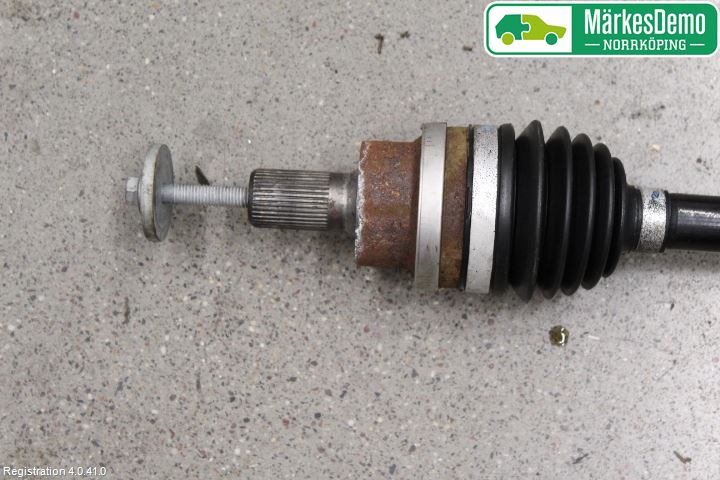 Volvo XC60 14-17 Drivaxel Bak Vänster