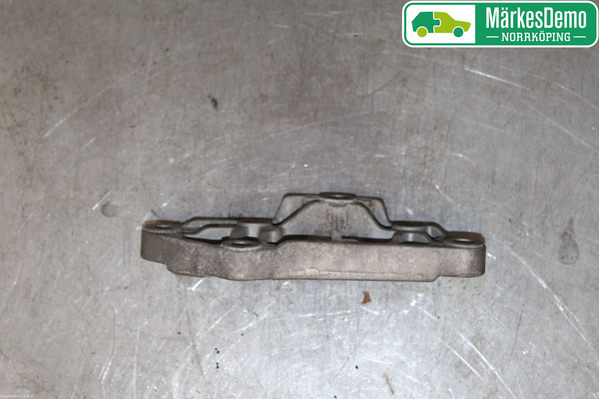 Volvo XC60 14-17 Växellådsfäste