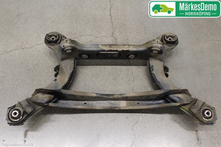 Mercedes-Benz MB E-KLASS (W213) 16-23 Bakaxelbalk