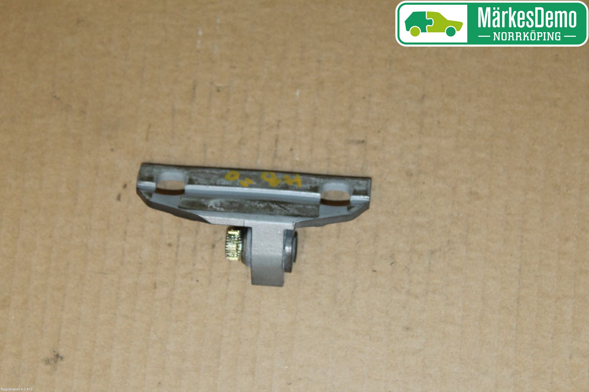 Volvo V70 08-13 Dörrgångjärn